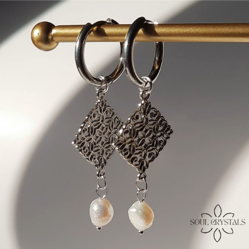 FLORA Ohrringe mit Süßwasserperlen silberfarben