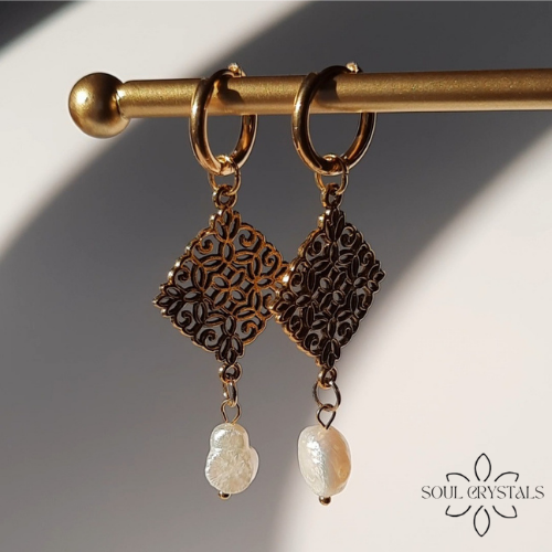 FLORA Ohrringe mit Süßwasserperlen goldfarben