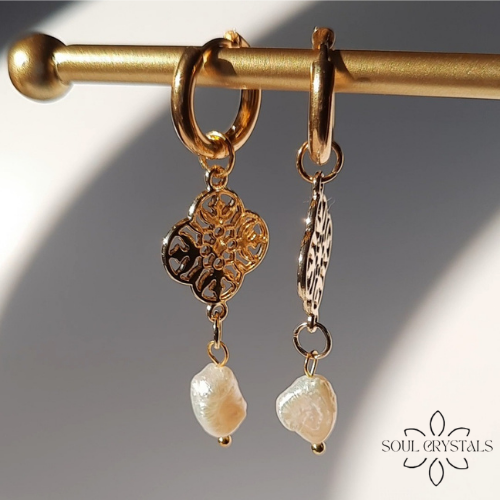 FLORA Ohrringe klein mit Süßwasserperlen goldfarben