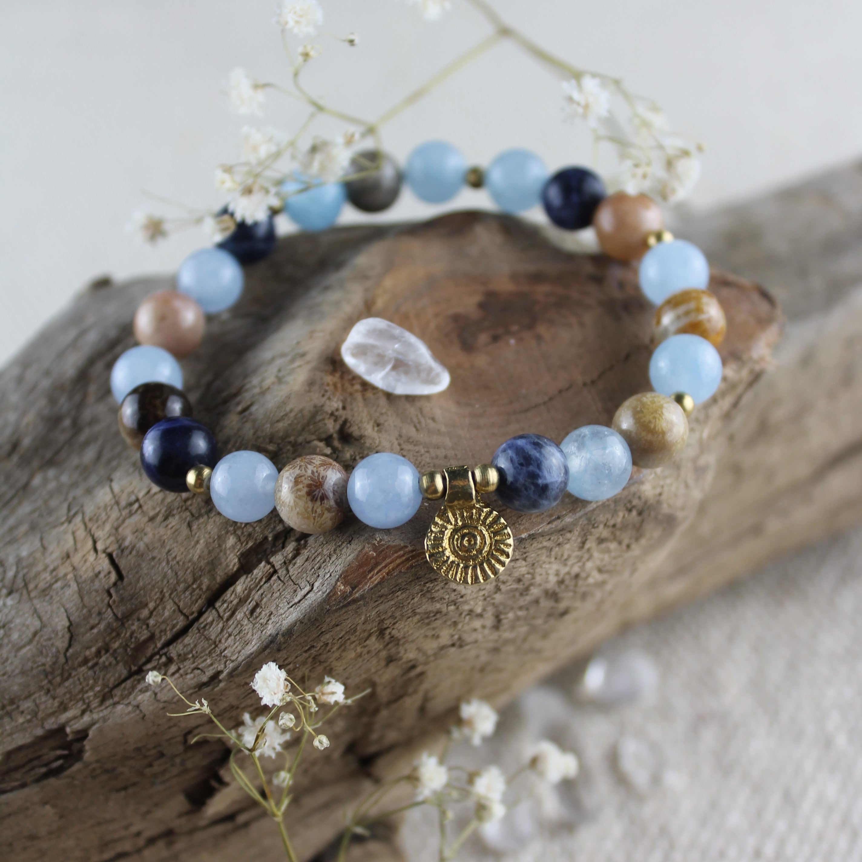 Aquamarin Jaspis Lapislazuli Edelsteinarmband mit Messinganhänger goldfarben Einheitsgröße