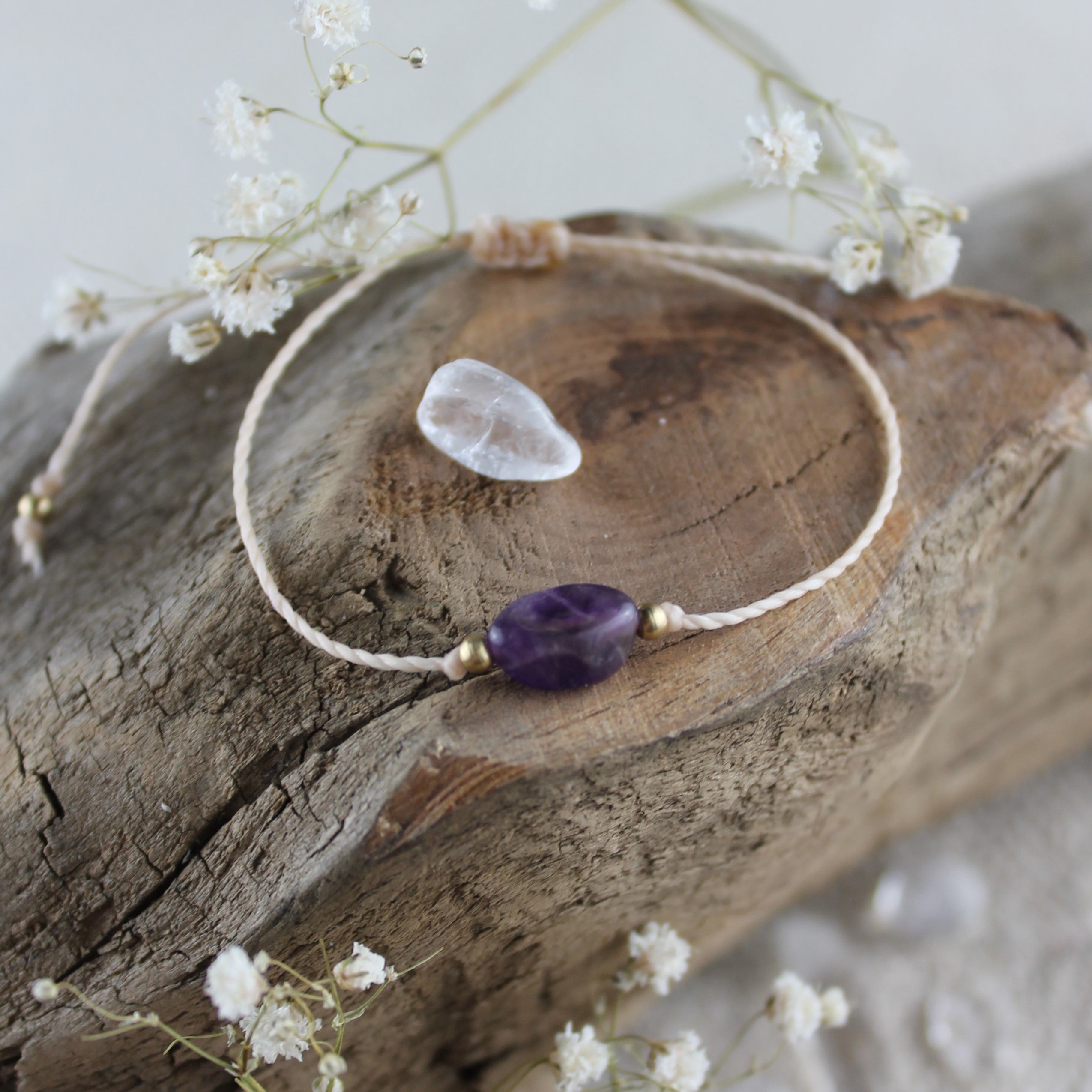 Amethyst pur Edelsteinarmband Makramee goldfarben