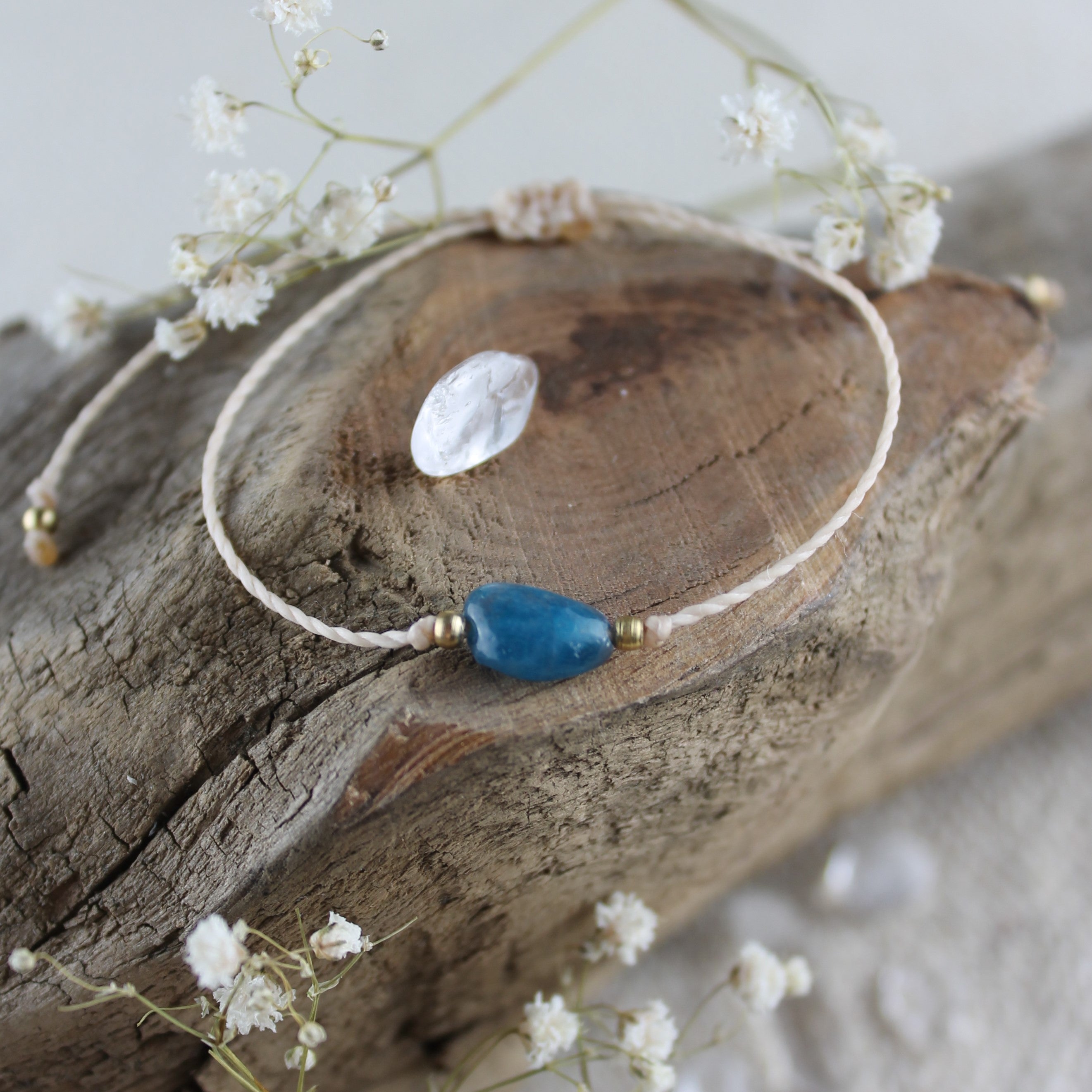 Apatit pur Edelsteinarmband Makramee goldfarben