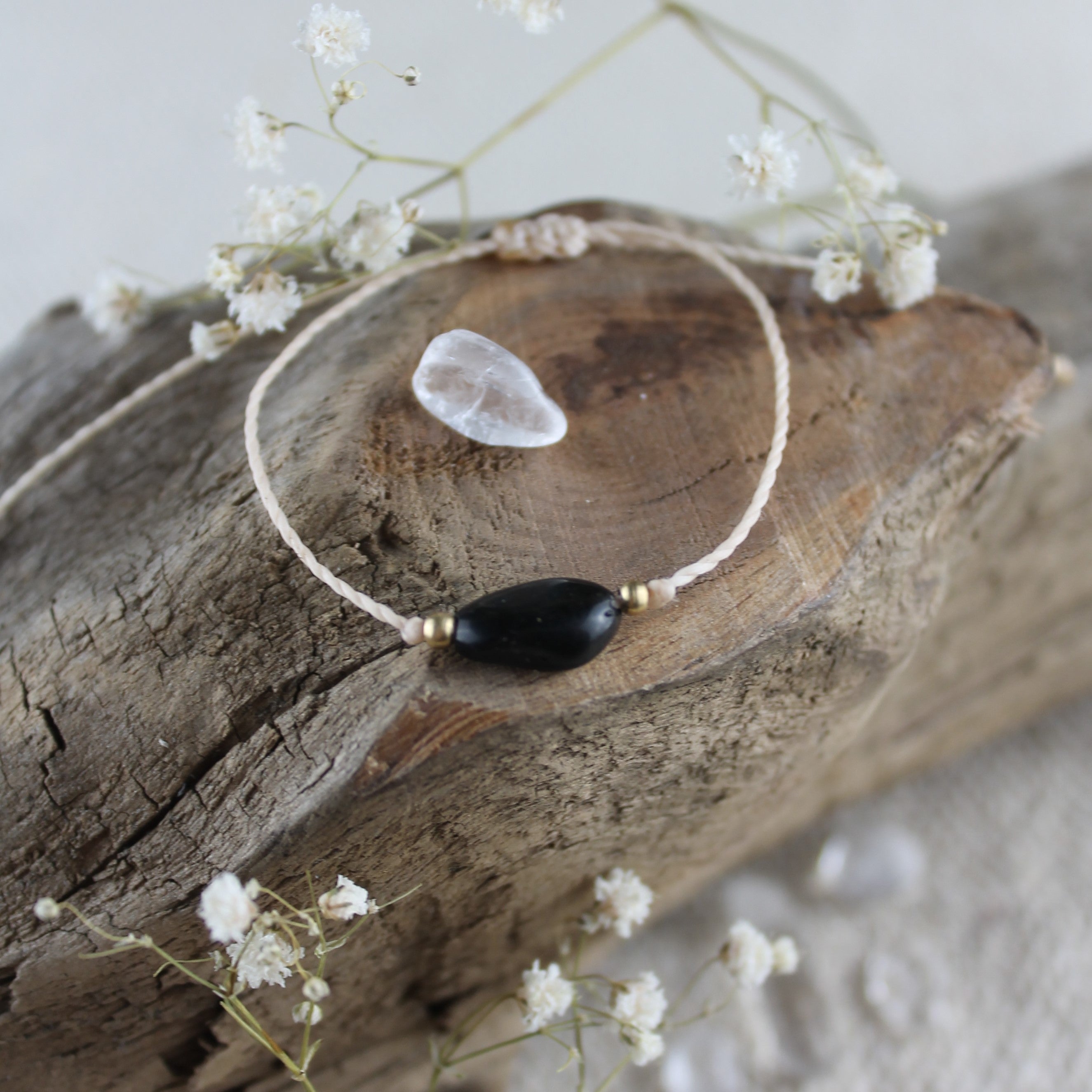 Onyx pur Edelsteinarmband Makramee goldfarben