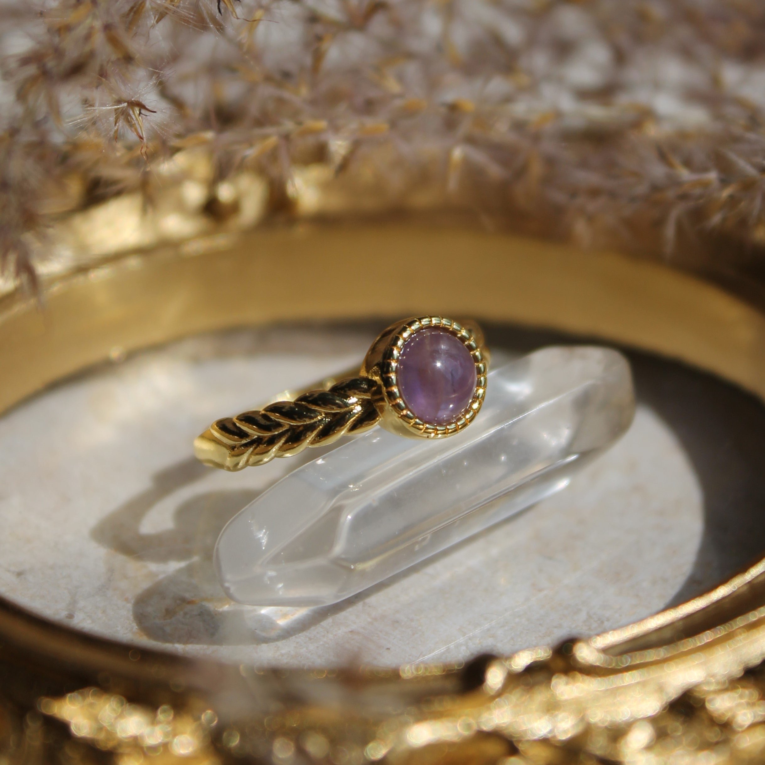 Amethyst Edelsteinring YURENA größenverstellbar goldfarben