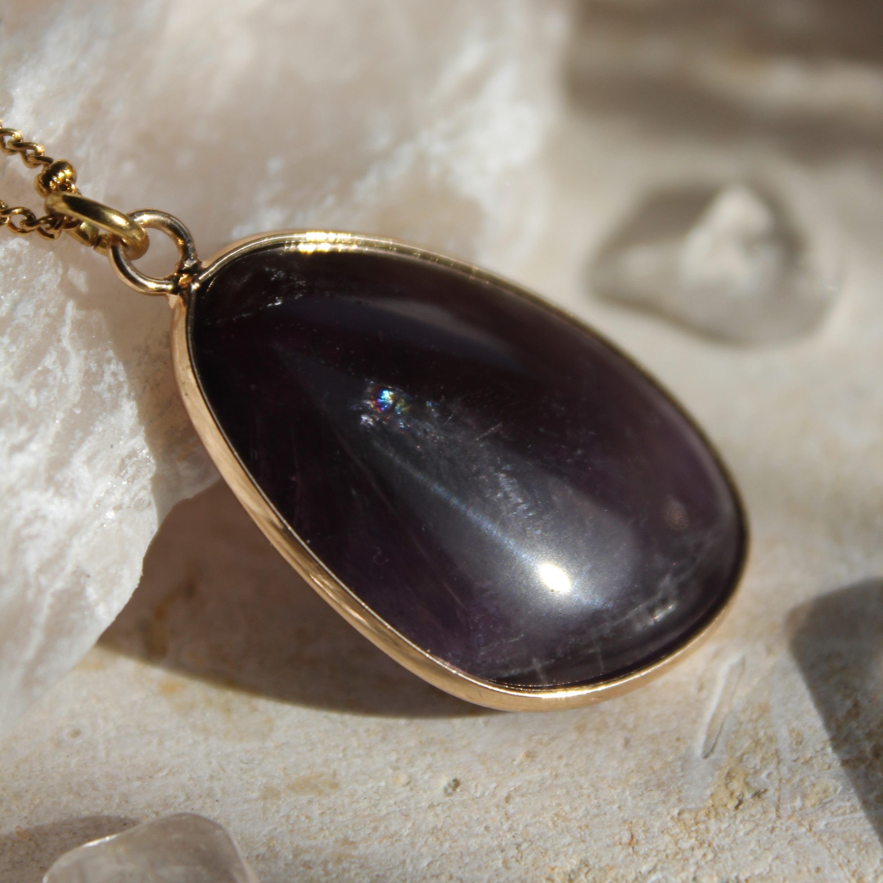 Amethyst groß Edelsteinanhänger Kette goldfarben
