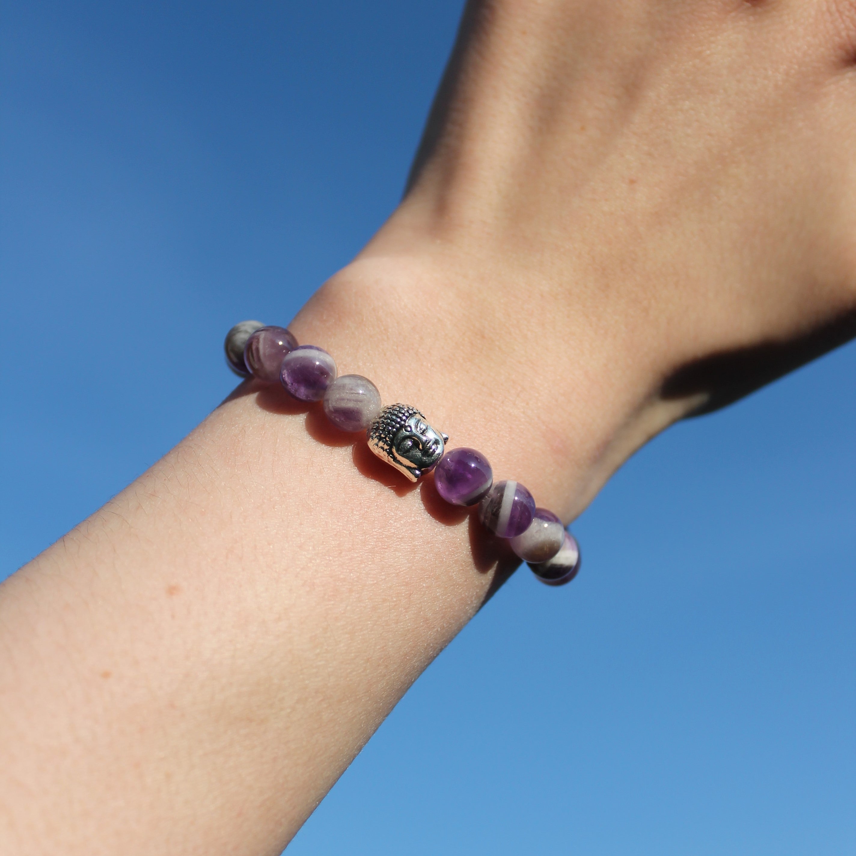Amethyst Edelsteinarmband mit Buddha silberfarben