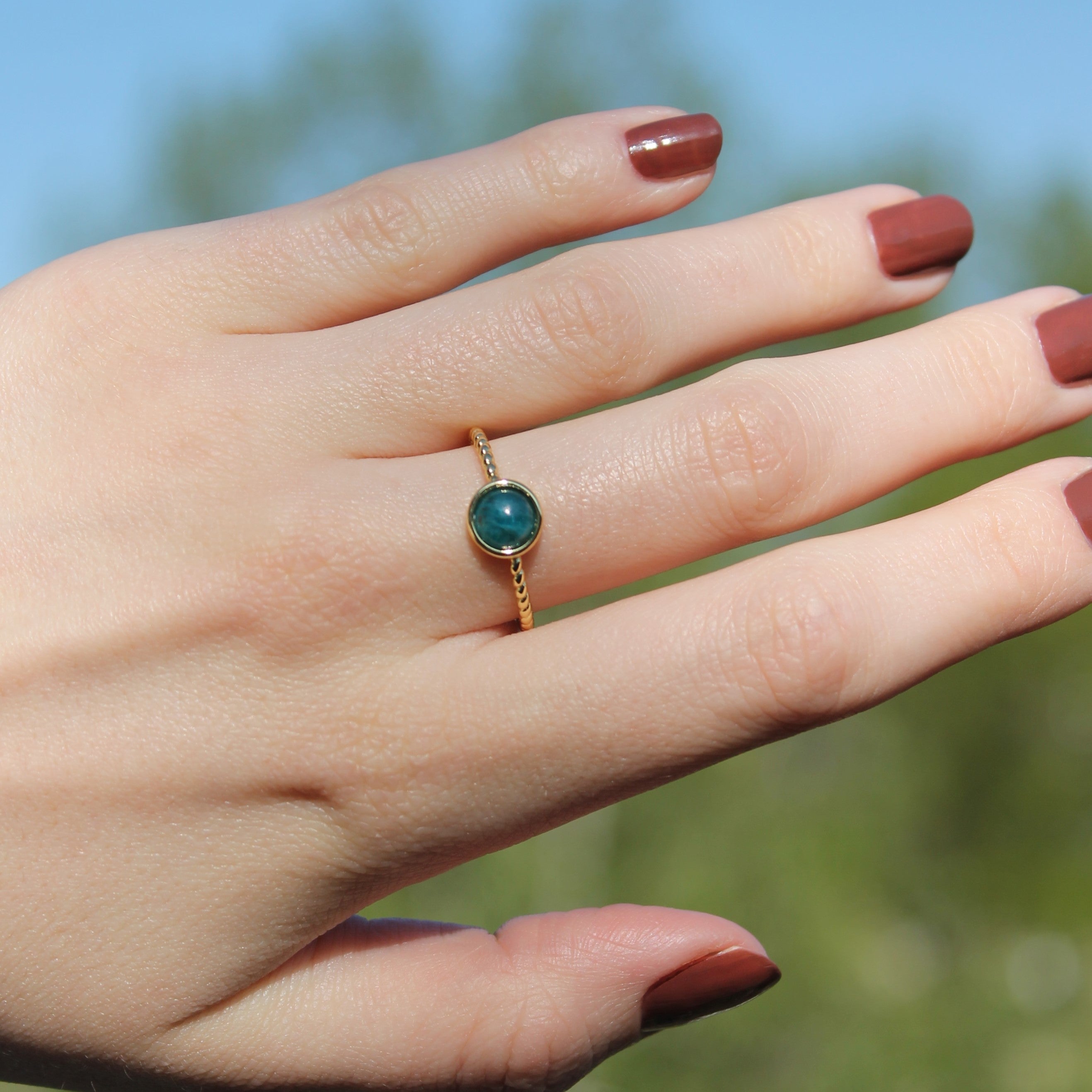 Apatit Edelsteinring YUNA größenverstellbar goldfarben