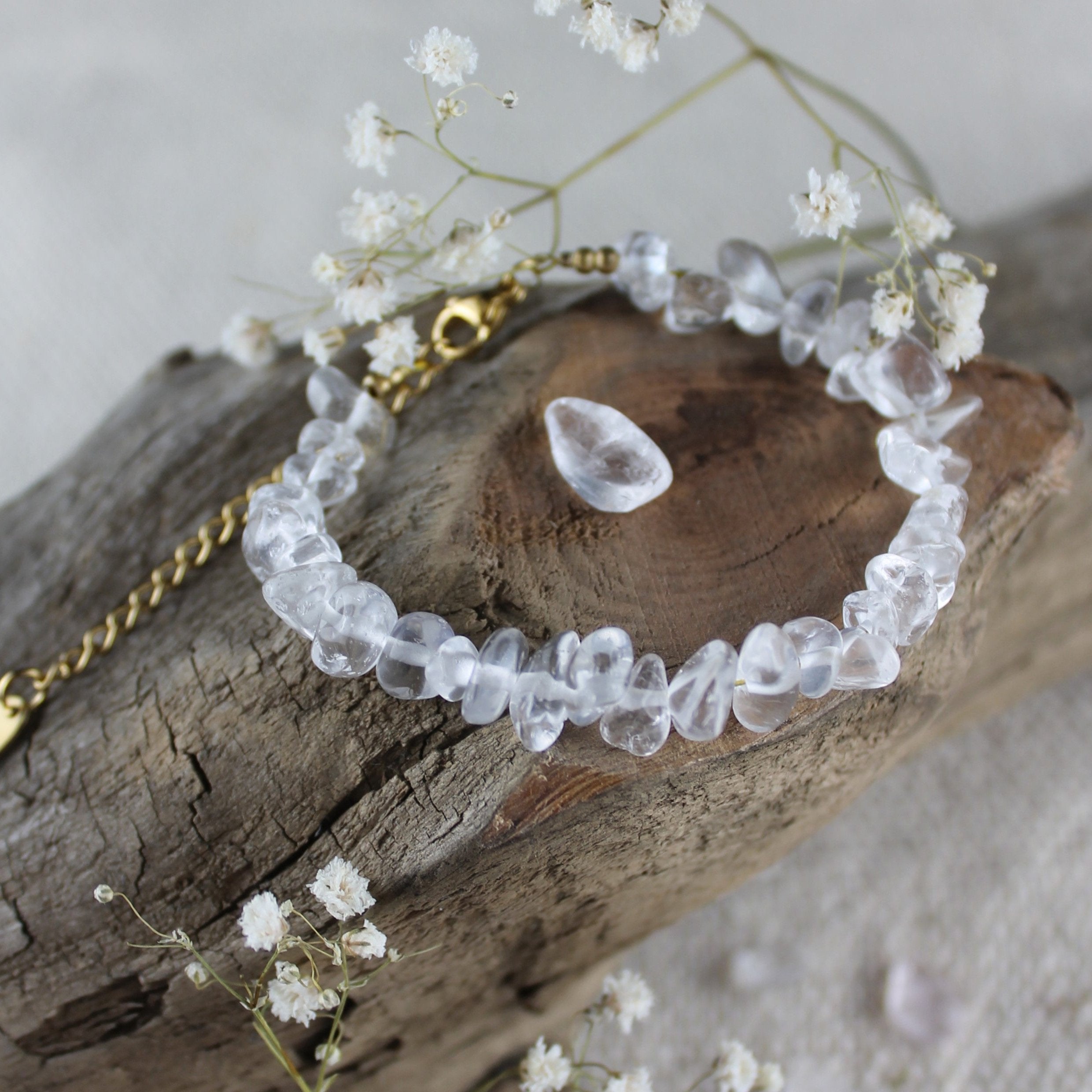 Bergkristall Splitter Edelsteinarmband mit Verschluss goldfarben