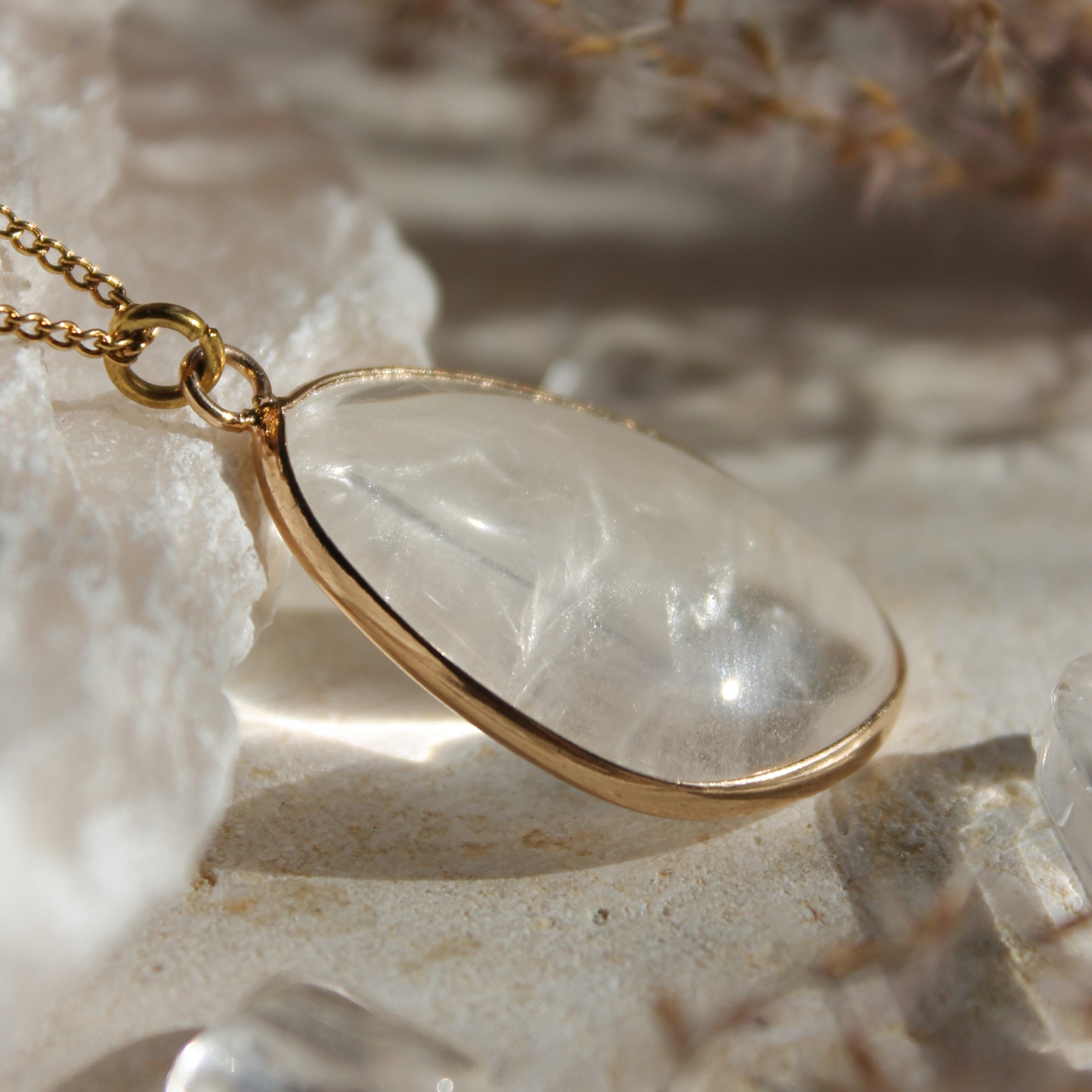 Bergkristall groß Edelsteinanhänger Kette goldfarben