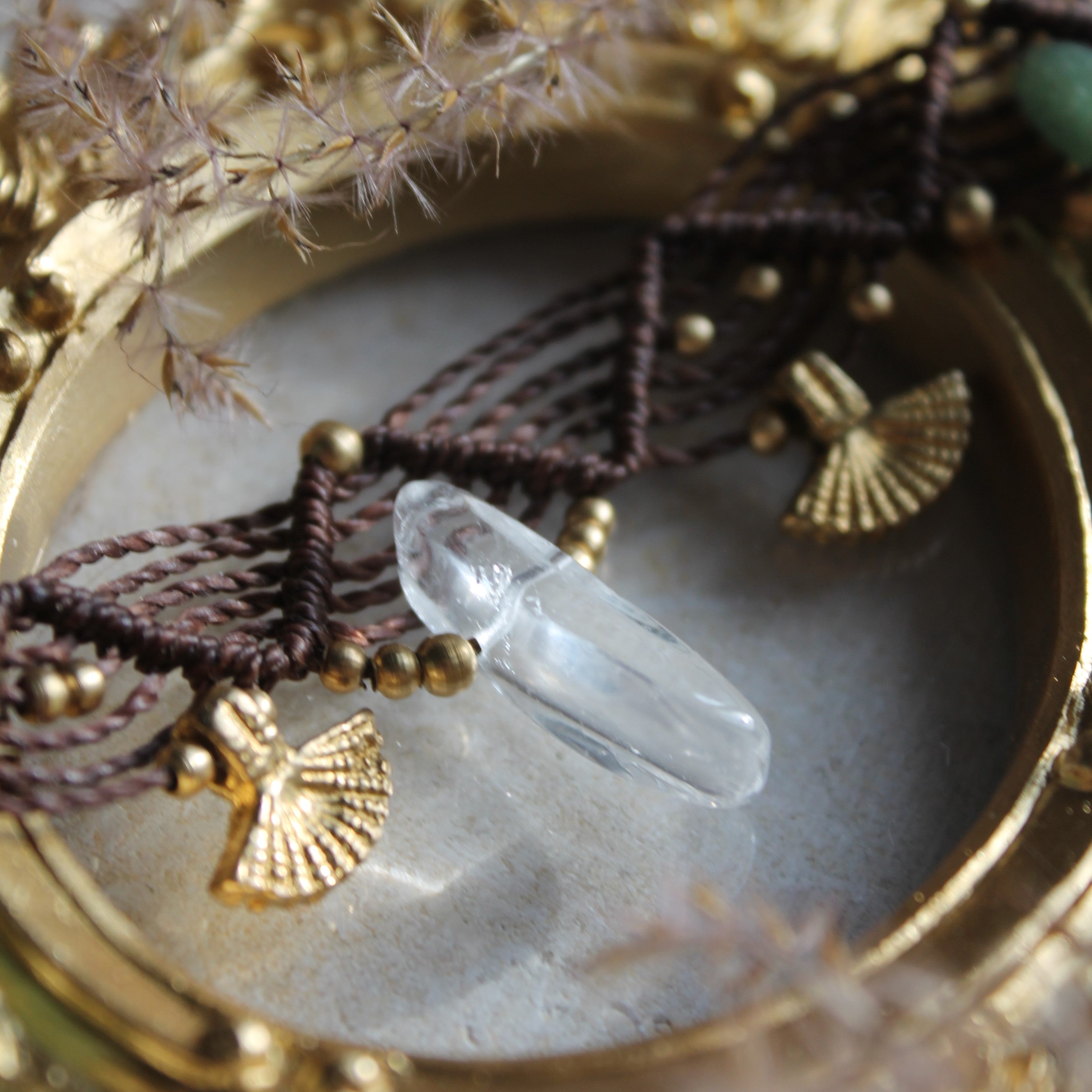 Bergkristall grüner Aventurin Choker Kette Makramee goldfarben