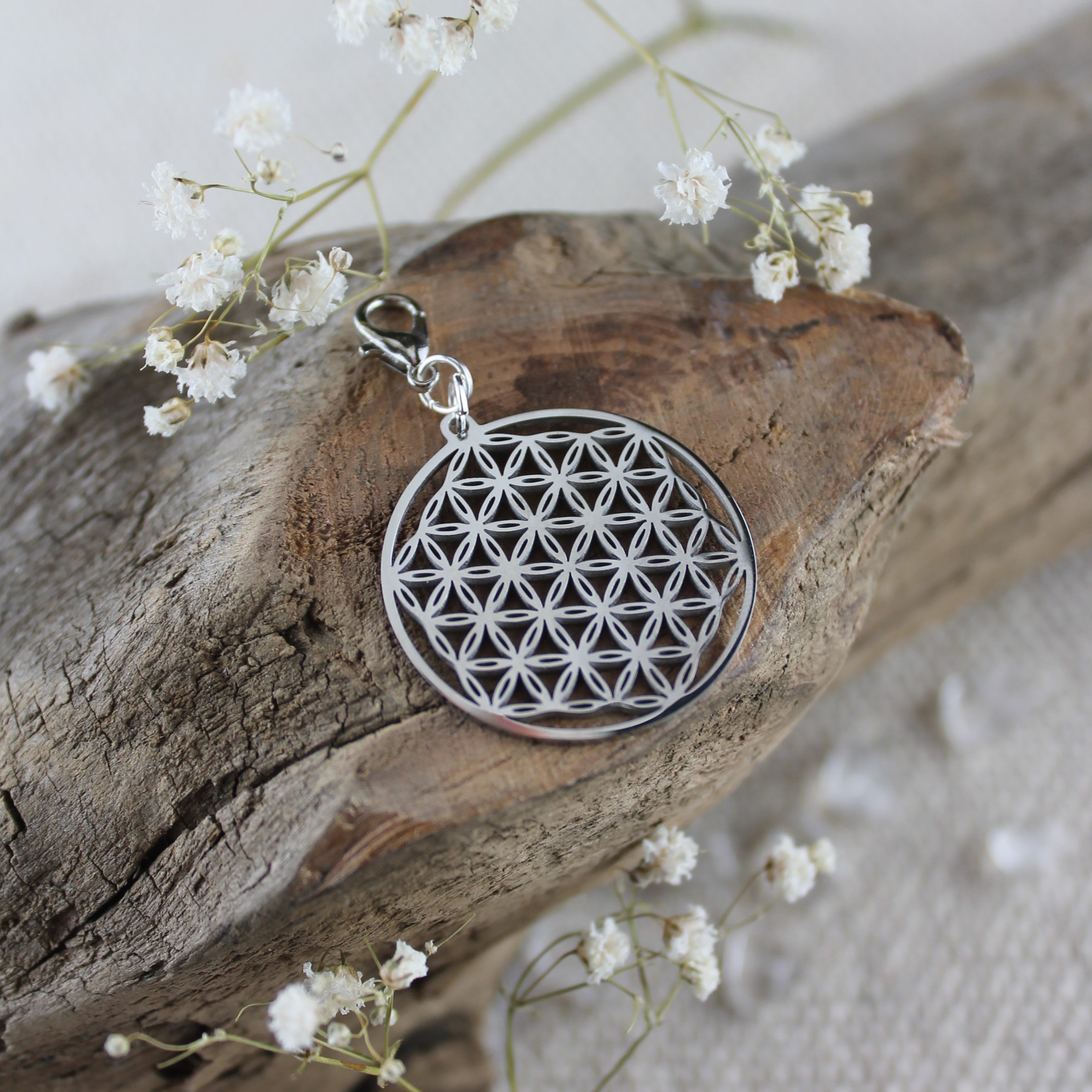 Blume des Lebens Charm Anhänger gold- oder silberfarben