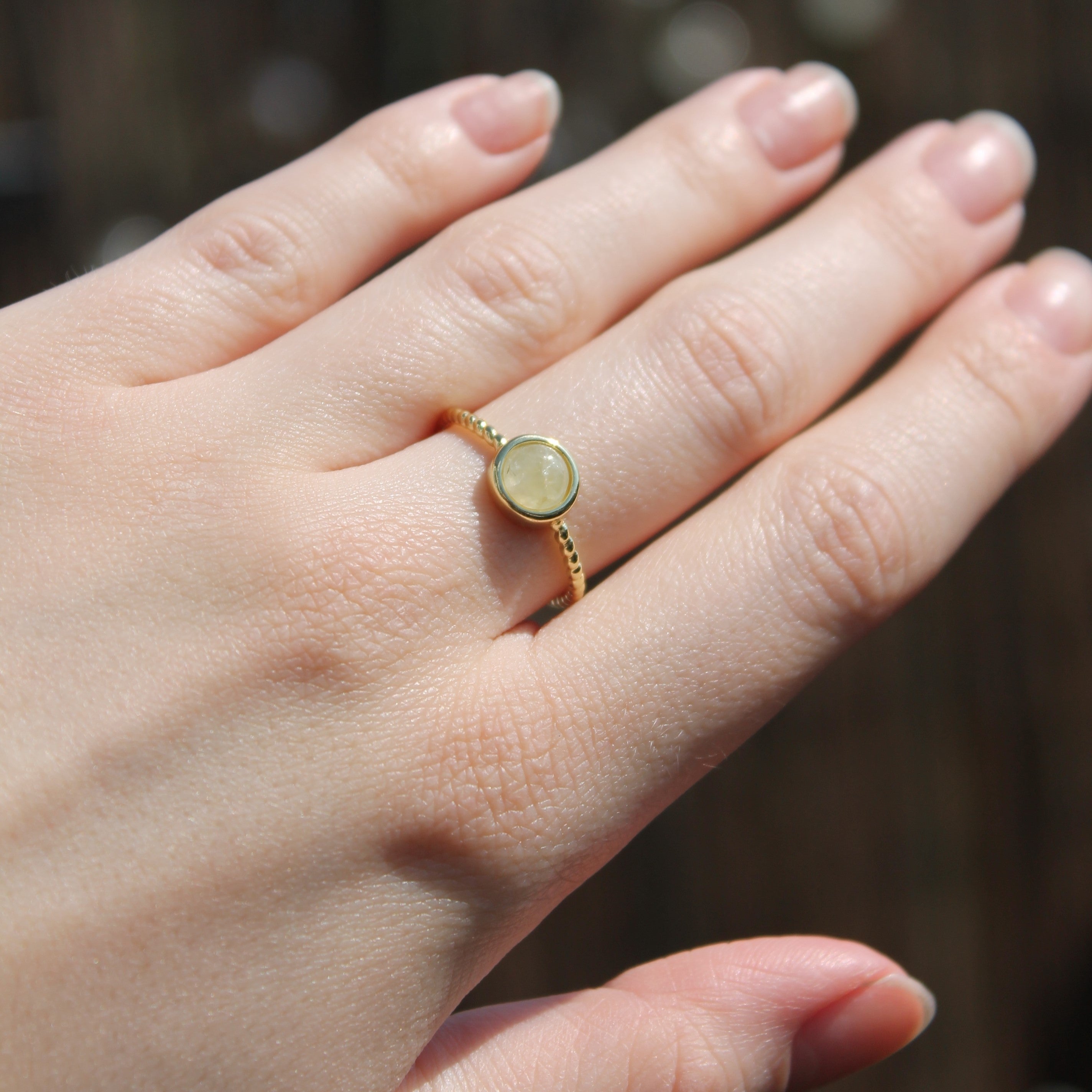 Citrin Edelsteinring YUNA größenverstellbar goldfarben