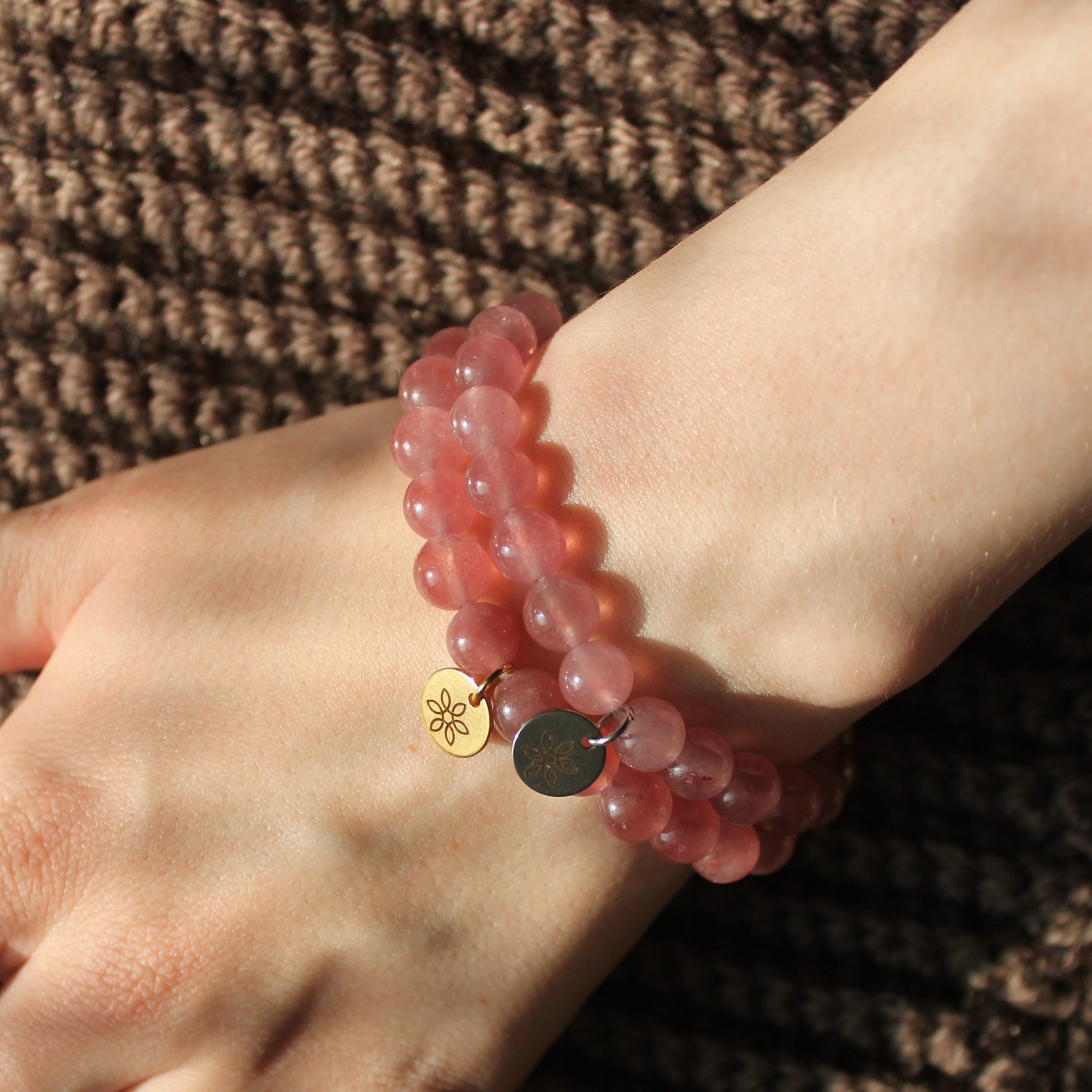 Erdbeerquarz Edelsteinarmband gold- oder silberfarben Einheitsgröße