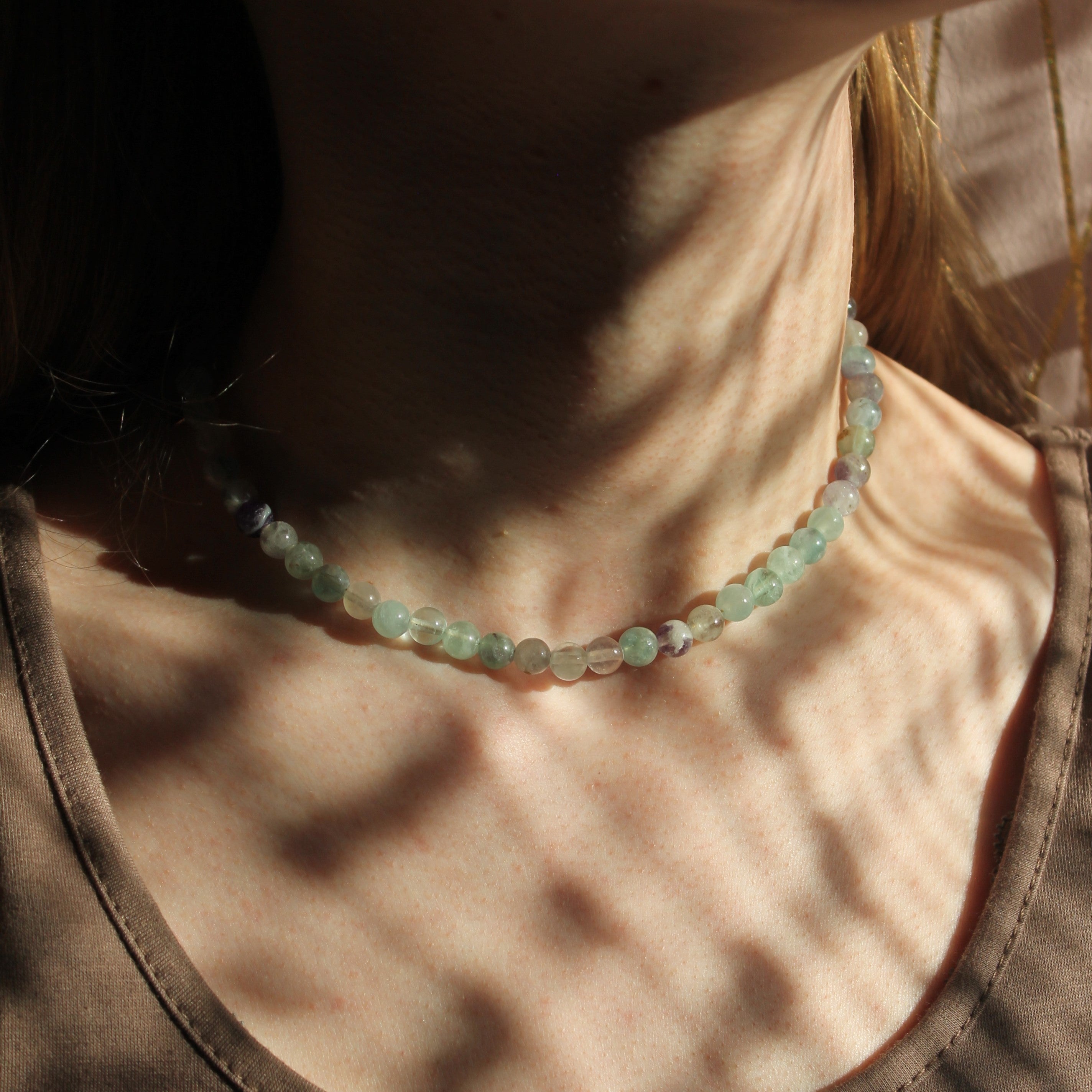 Fluorit Edelstein Choker Kette goldfarben