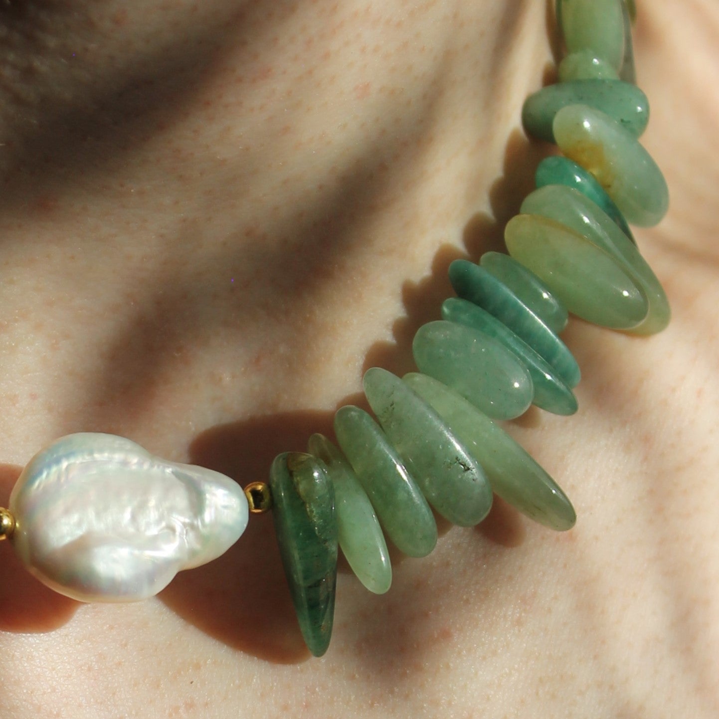 Grüner Aventurin Choker Kette mit Barockperle goldfarben