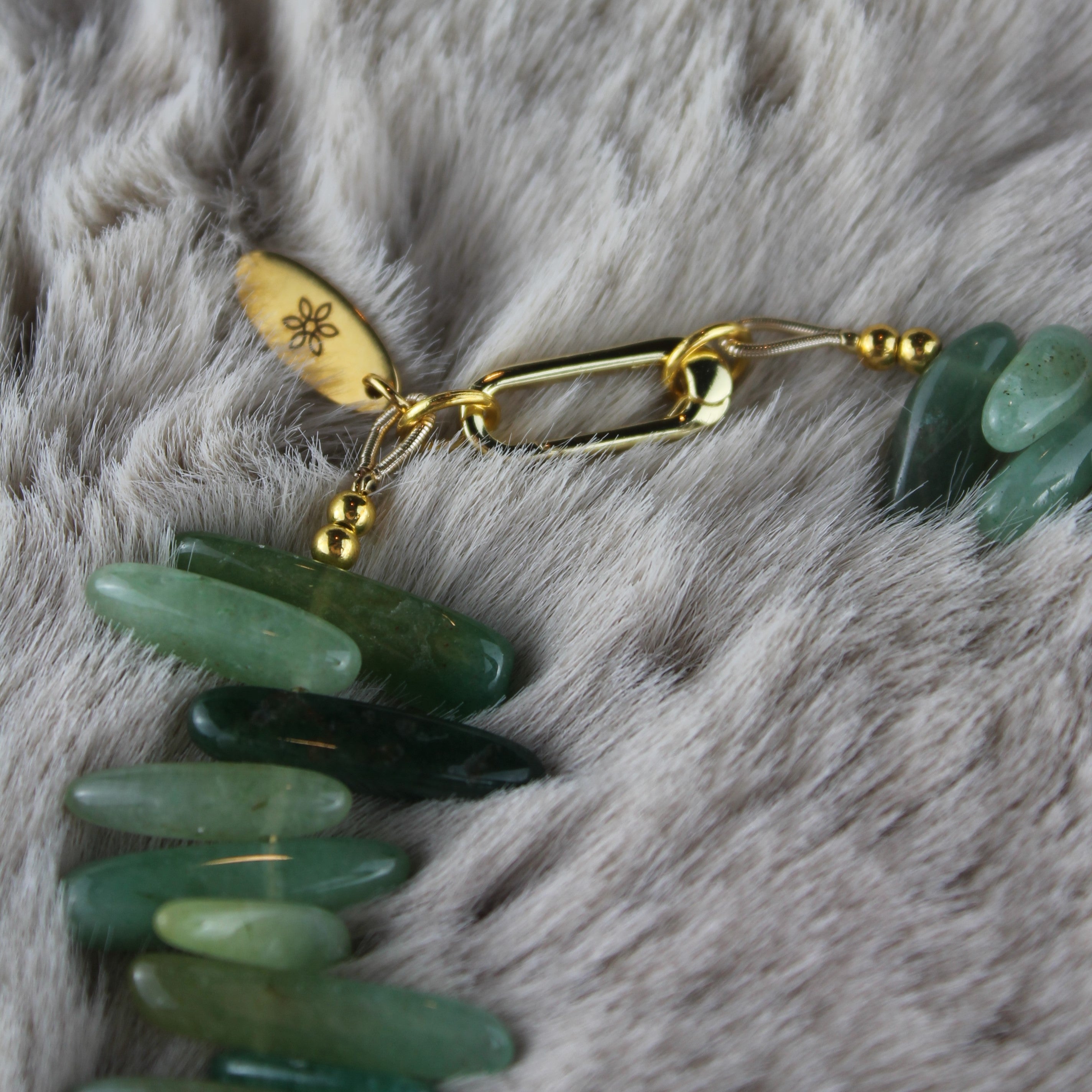 Grüner Aventurin Choker Kette mit Barockperle goldfarben