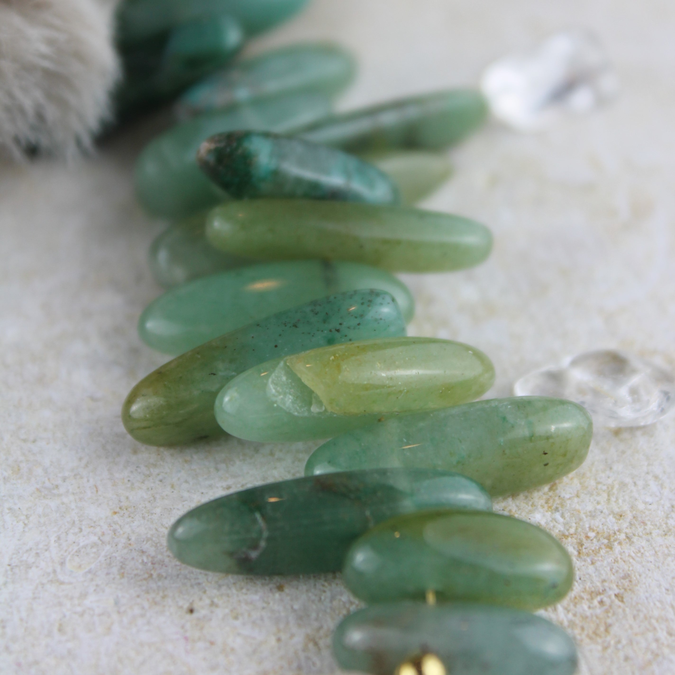 Grüner Aventurin Choker Kette mit Barockperle goldfarben