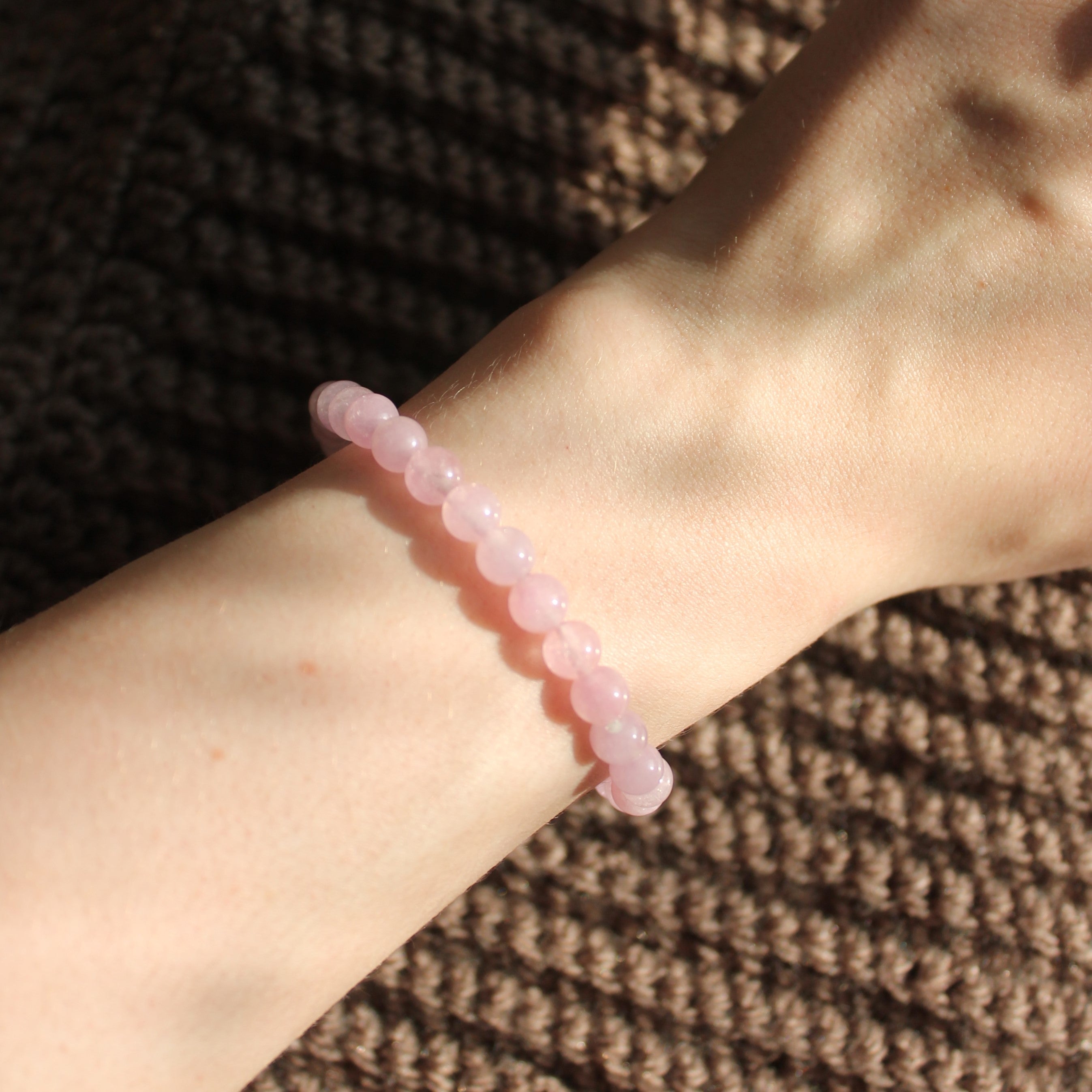 Kunzit Edelsteinarmband gold- oder silberfarben Einheitsgröße 6mm