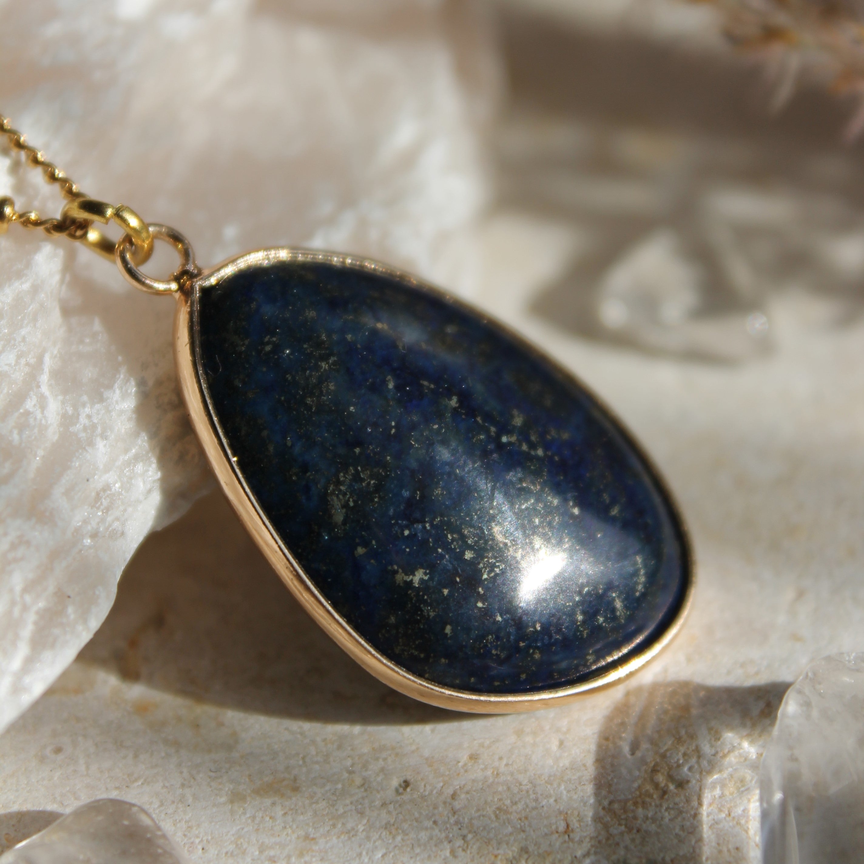 Lapislazuli groß Edelsteinanhänger Kette goldfarben