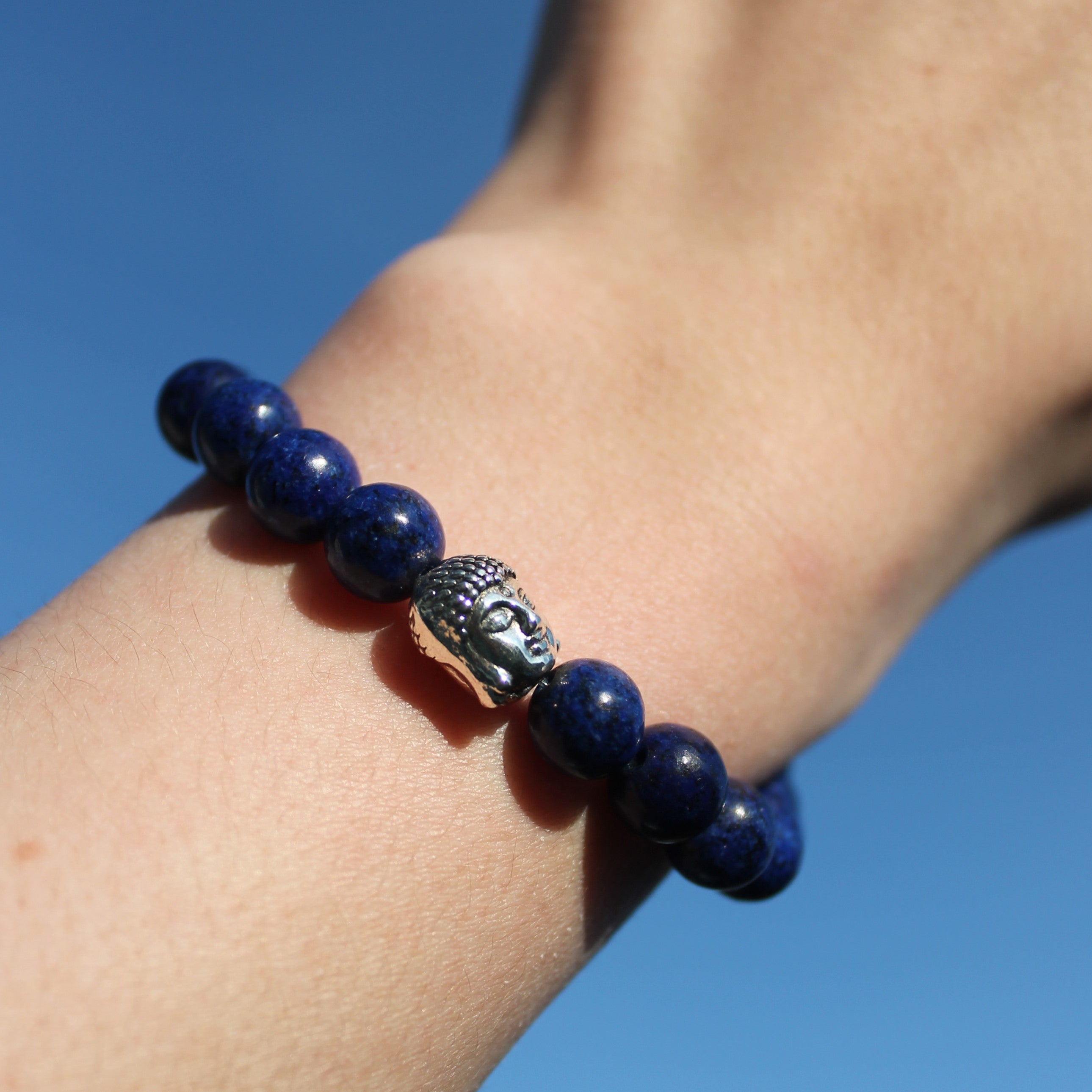 Lapislazuli Edelsteinarmband mit Buddha silberfarben