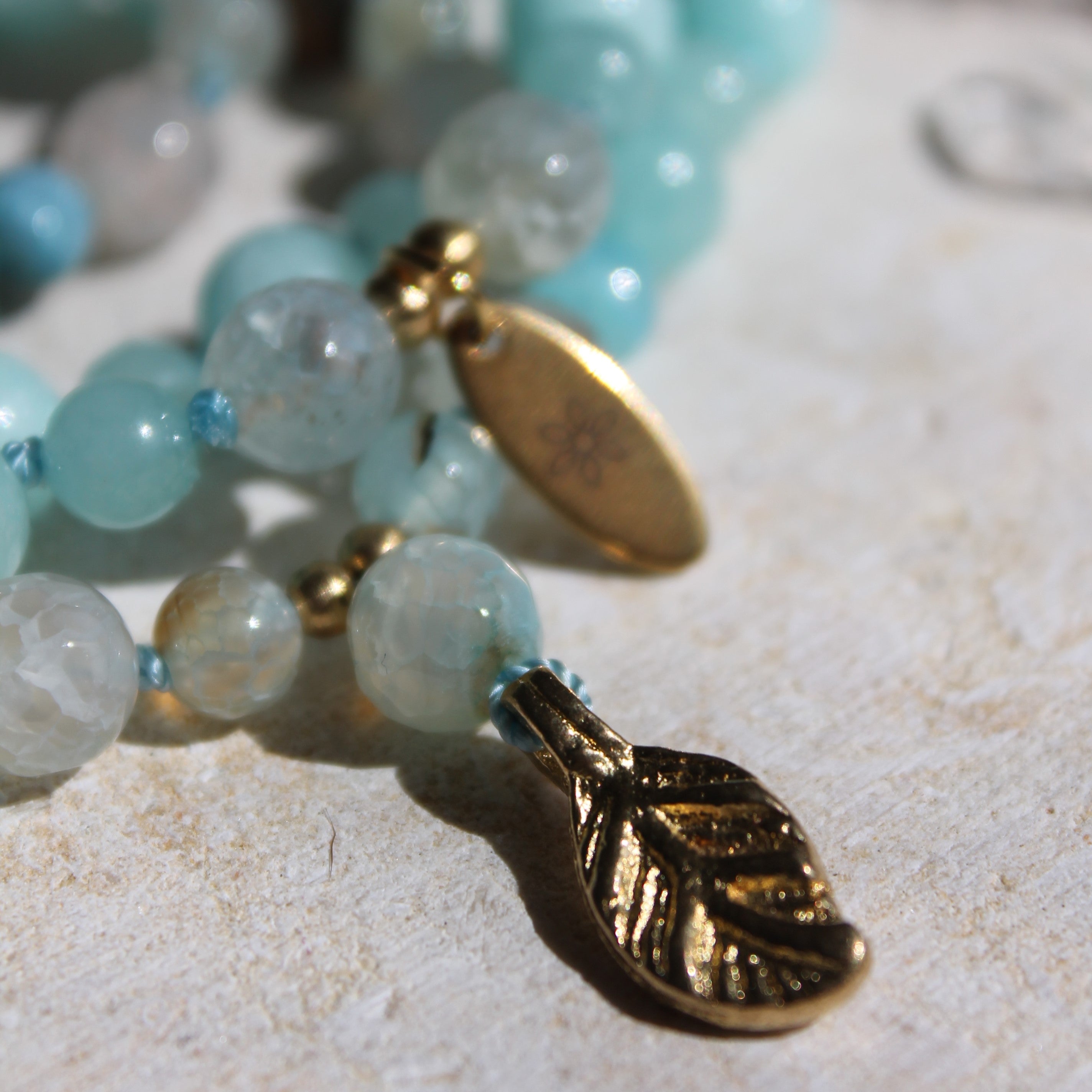 Achat, Jade Mala goldfarben