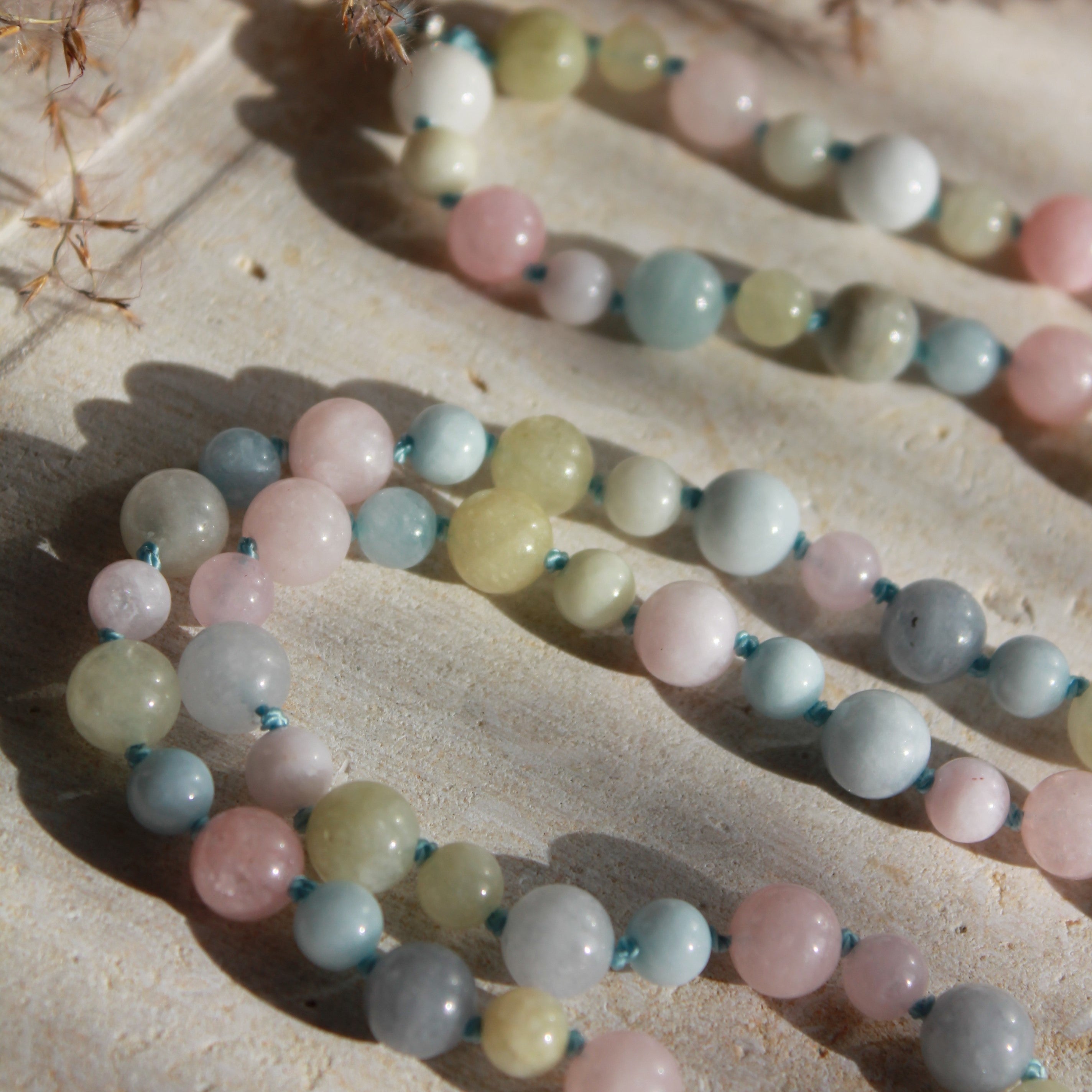 Morganit Mala silberfarben