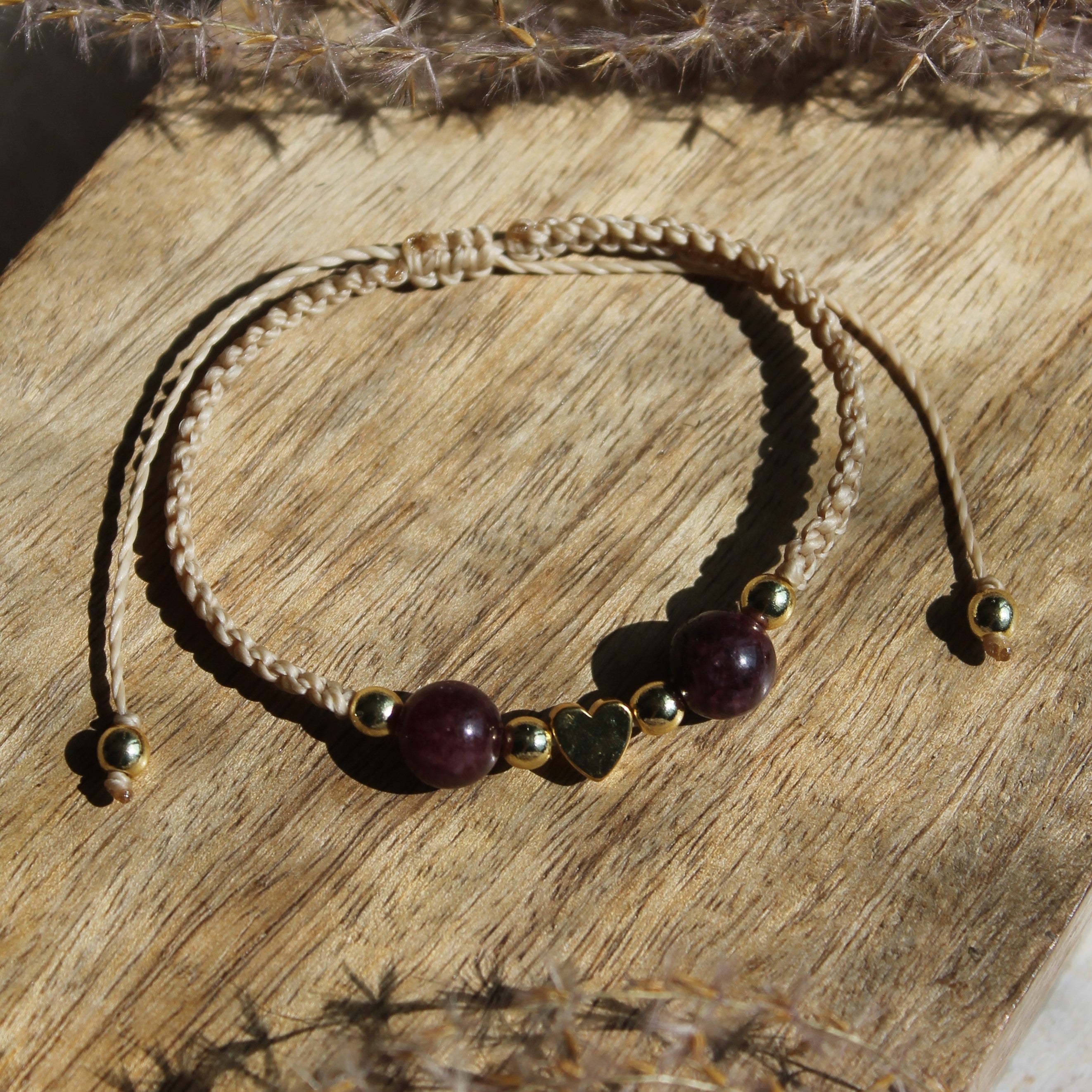 Personalisiertes Armband Makramee Herz goldfarben