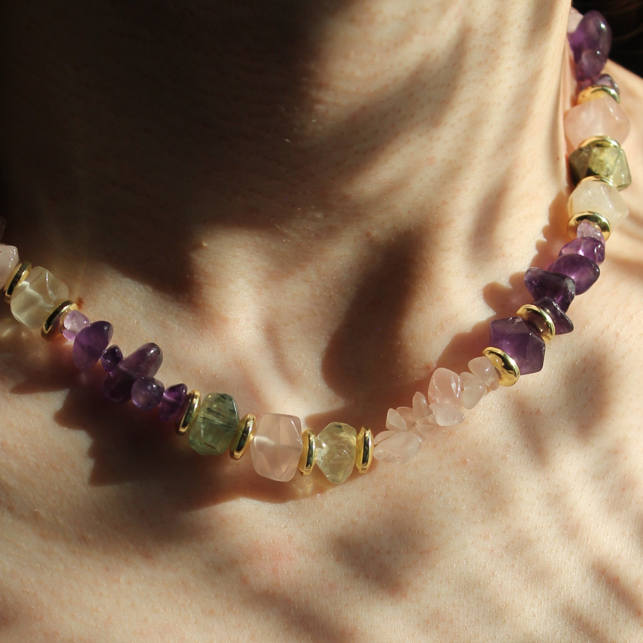 Amethyst Citrin Olivin Rosenquarz Choker Kette Hämatit goldfarben