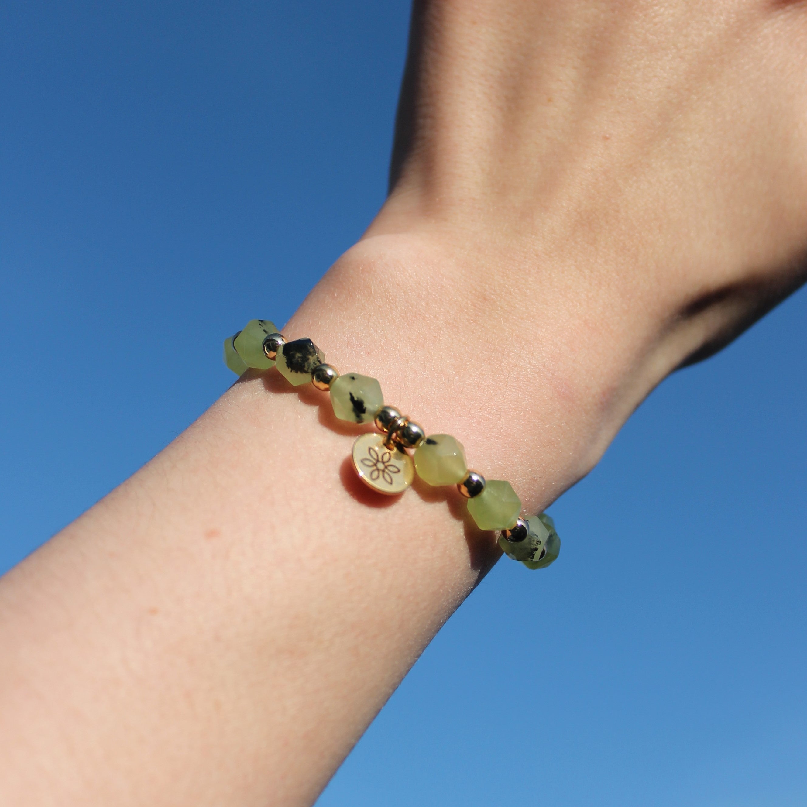 Olivin Edelsteinarmband mit Hämatit goldfarben 8mm