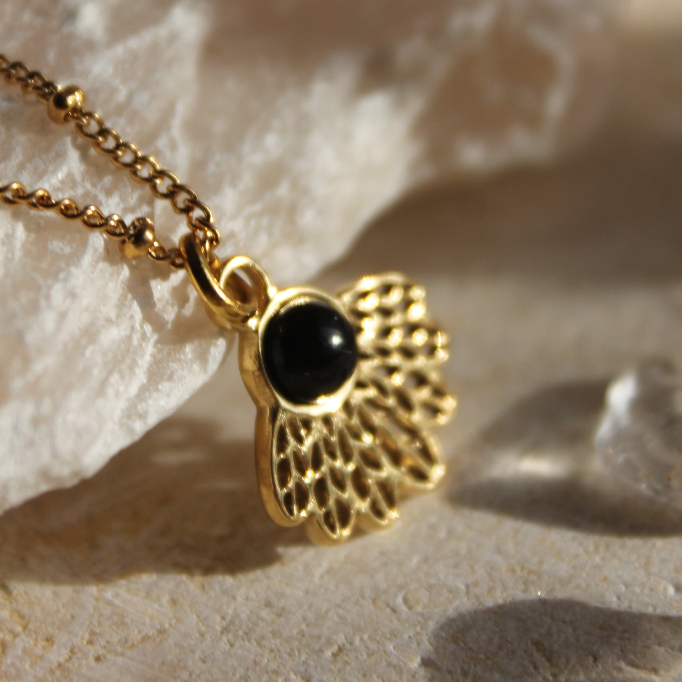 Onyx Pfauenfeder Edelsteinanhänger Kette goldfarben