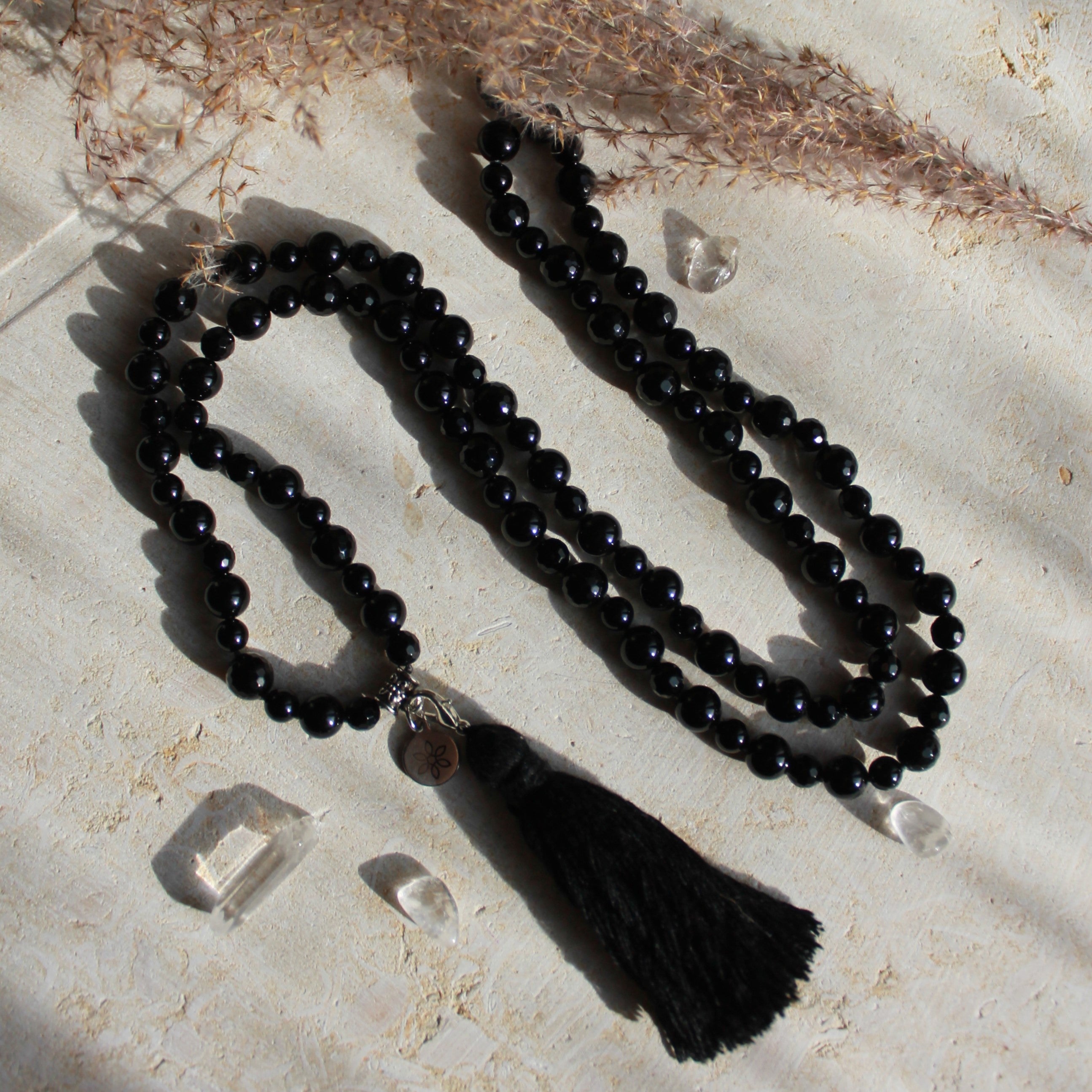 Onyx Mala silberfarben