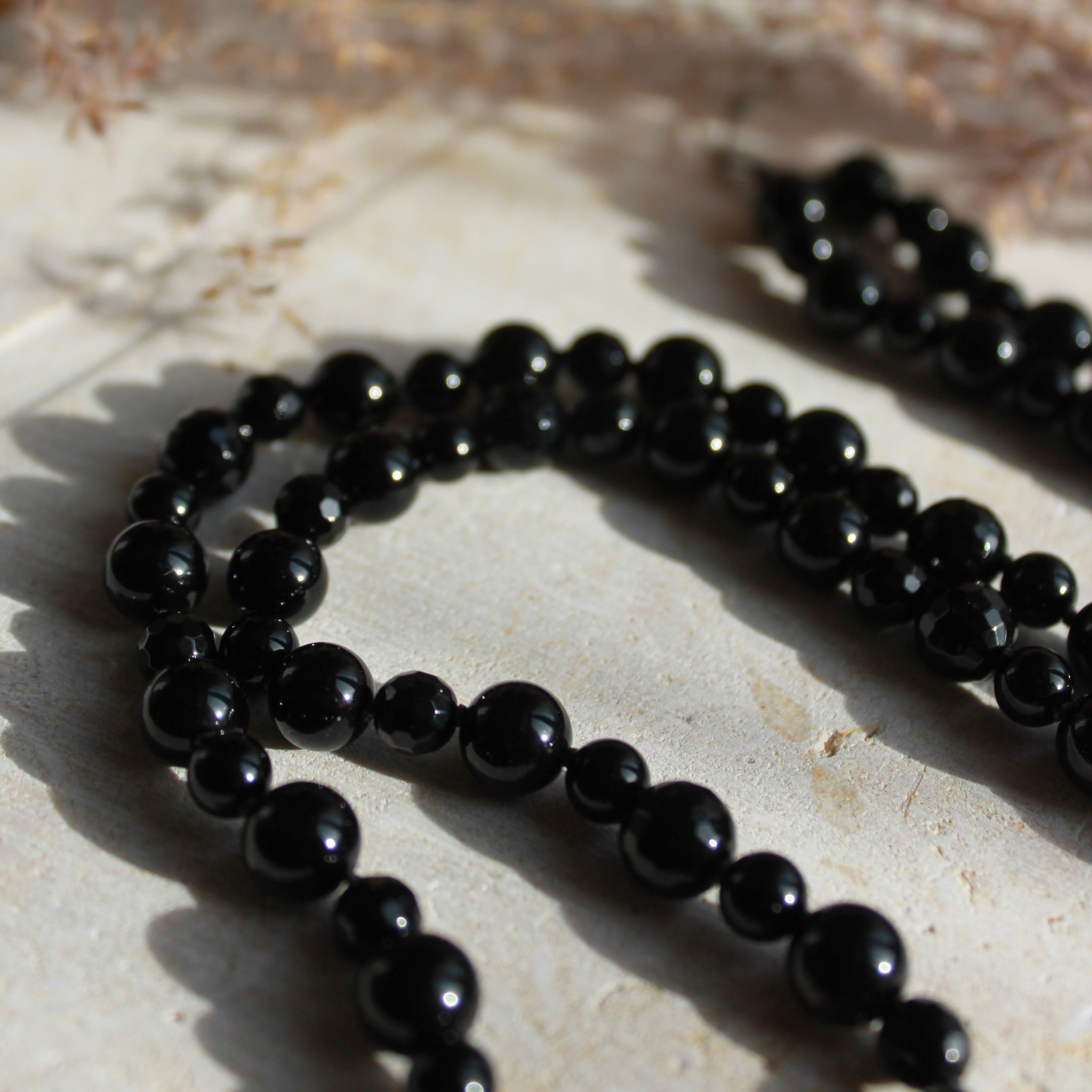 Onyx Mala silberfarben