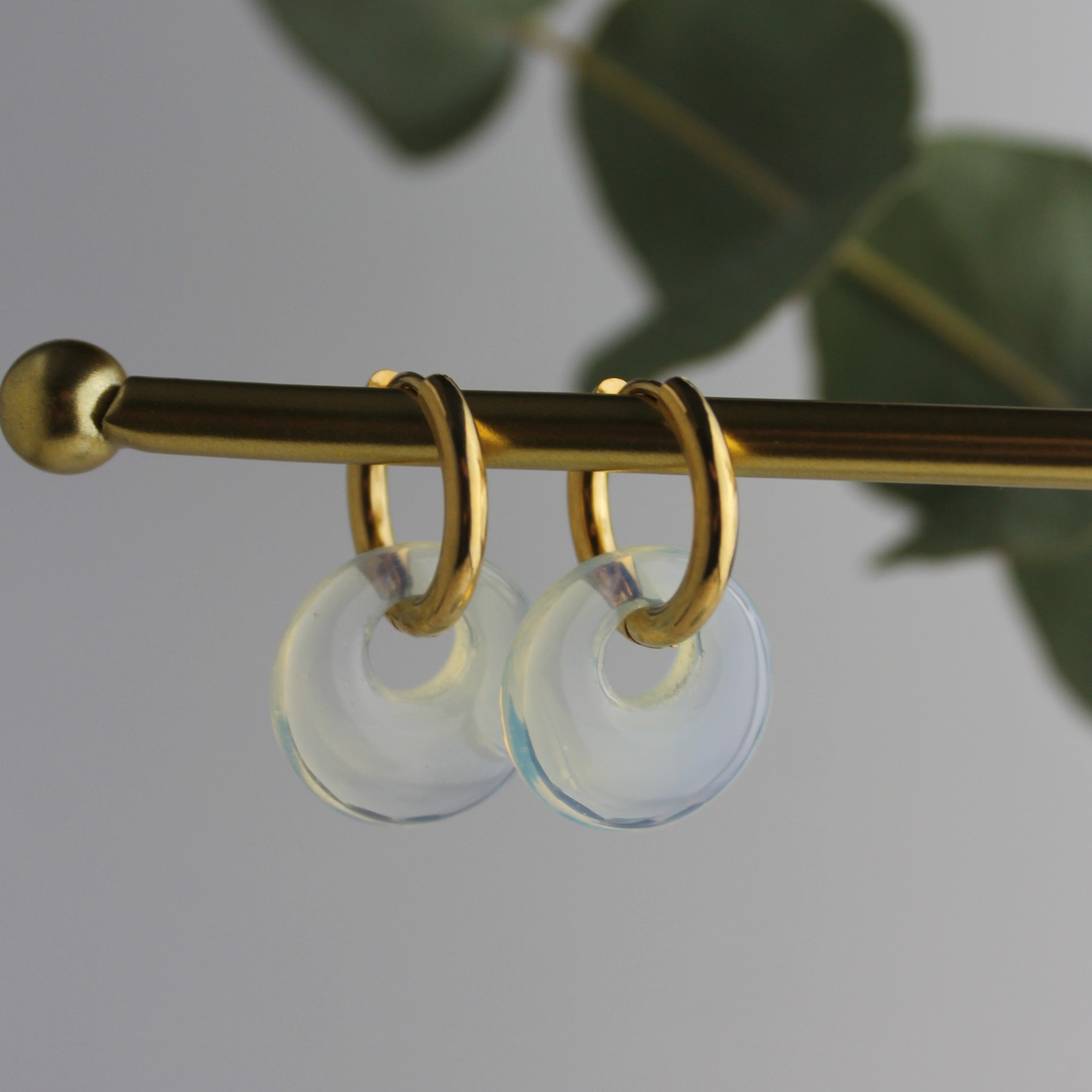 Opalit Edelsteinohrringe Scheibe goldfarben