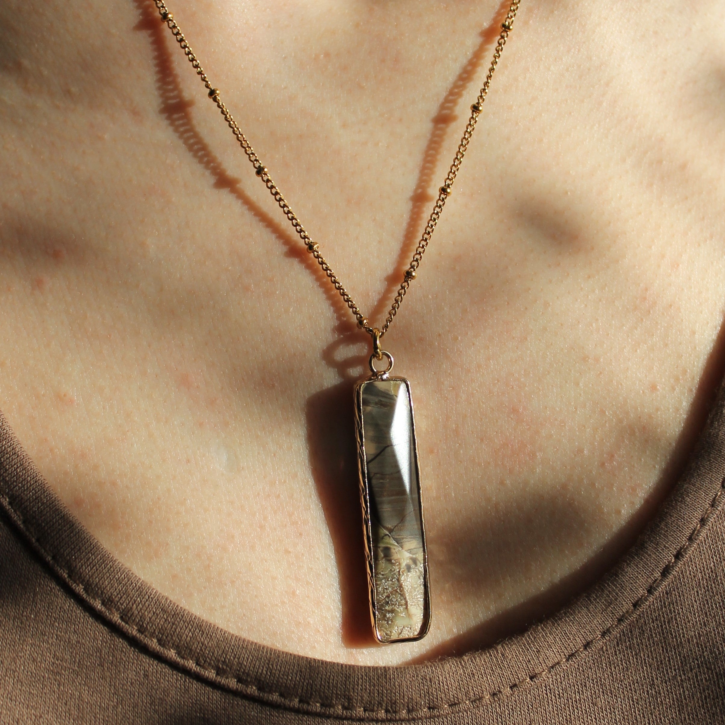 Ozean Jaspis Stab Edelsteinanhänger Kette goldfarben