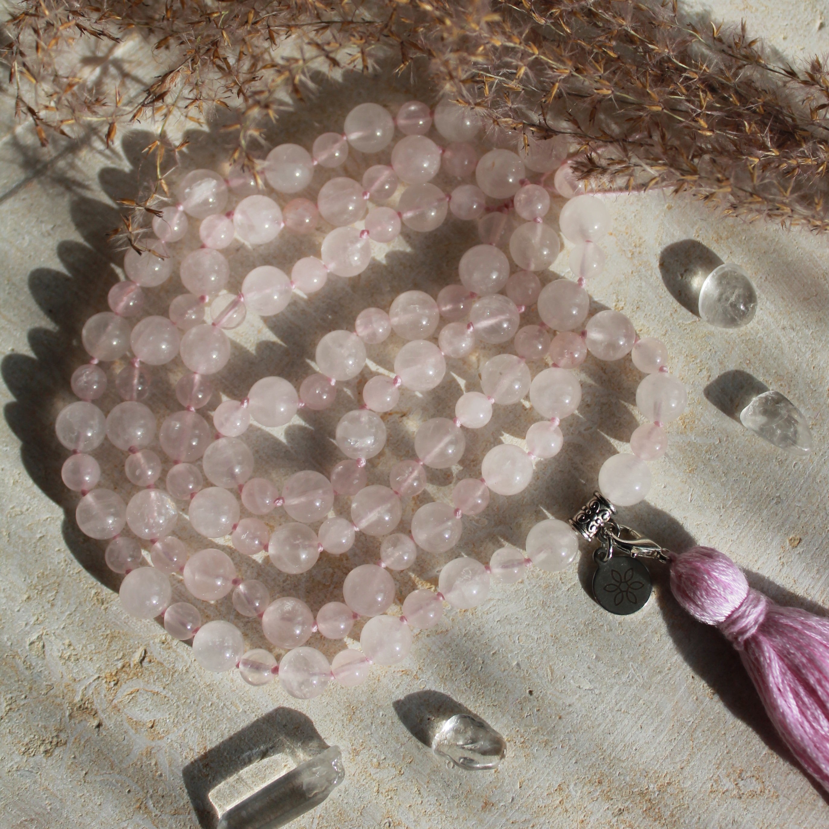 Rosenquarz Mala silberfarben