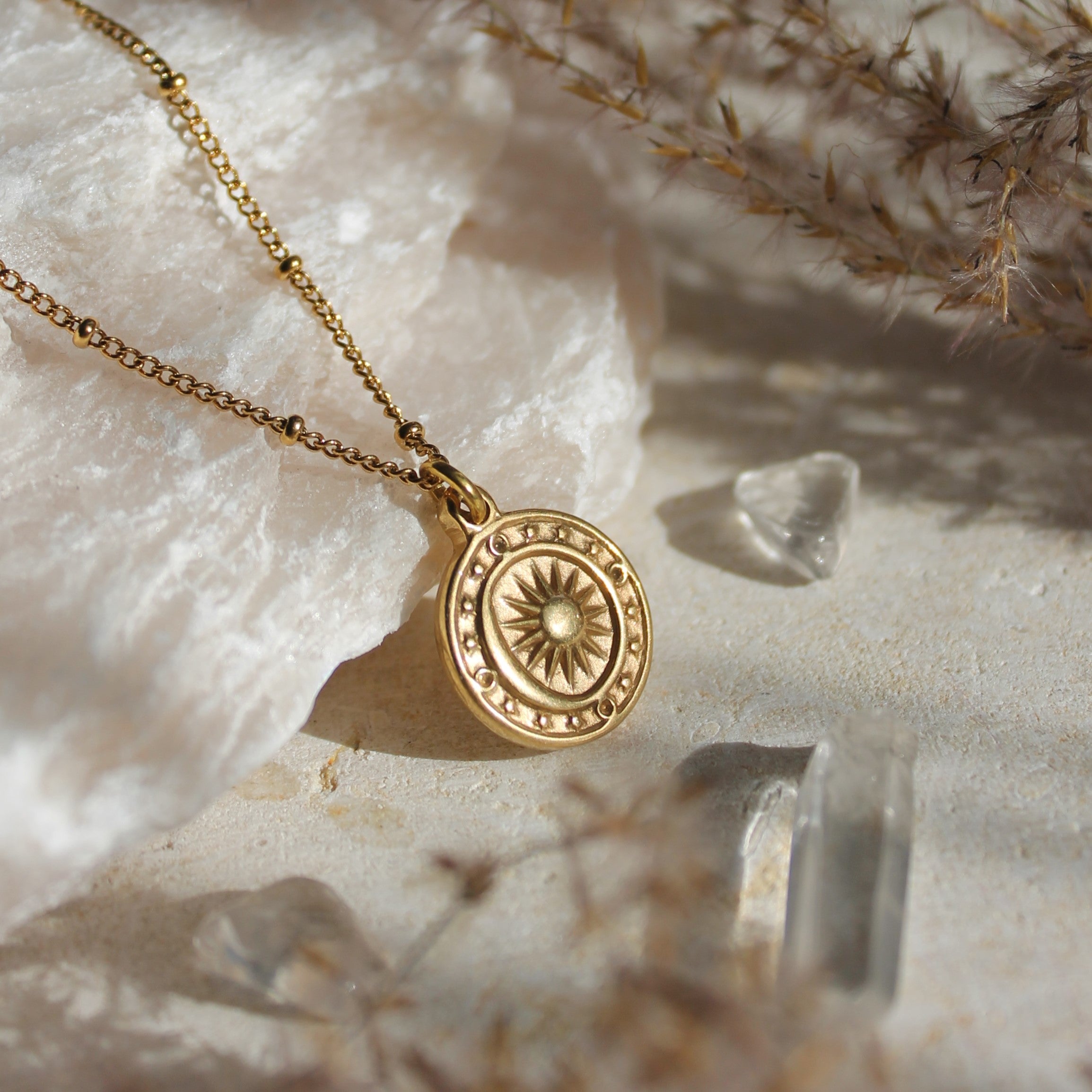 Sonne Mond Anhänger Kette goldfarben