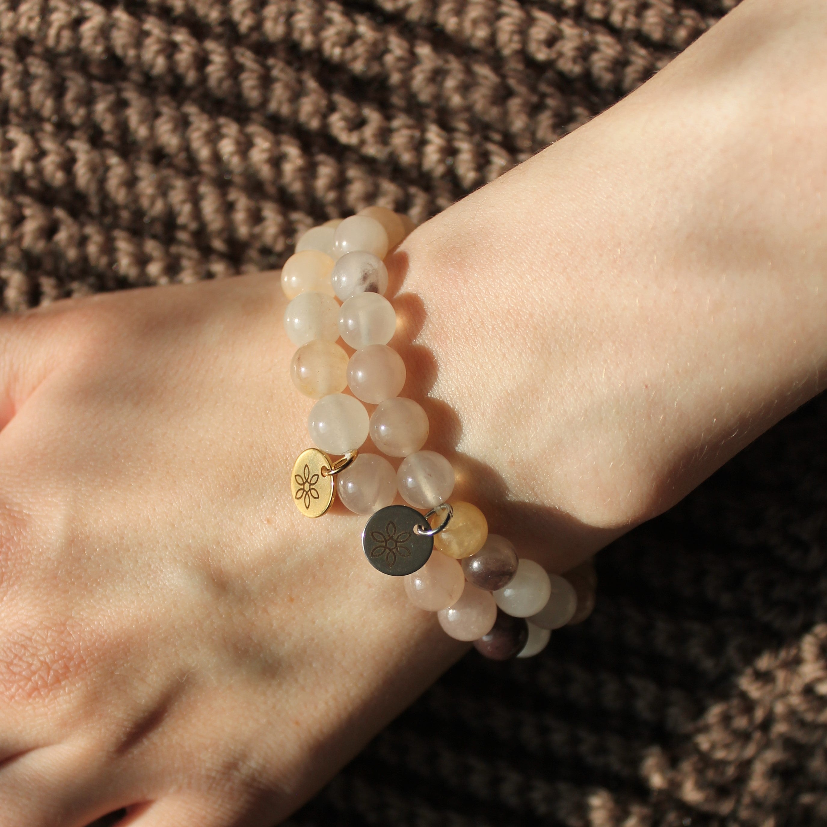 Sonnenstein Edelsteinarmband gold- oder silberfarben Einheitsgröße