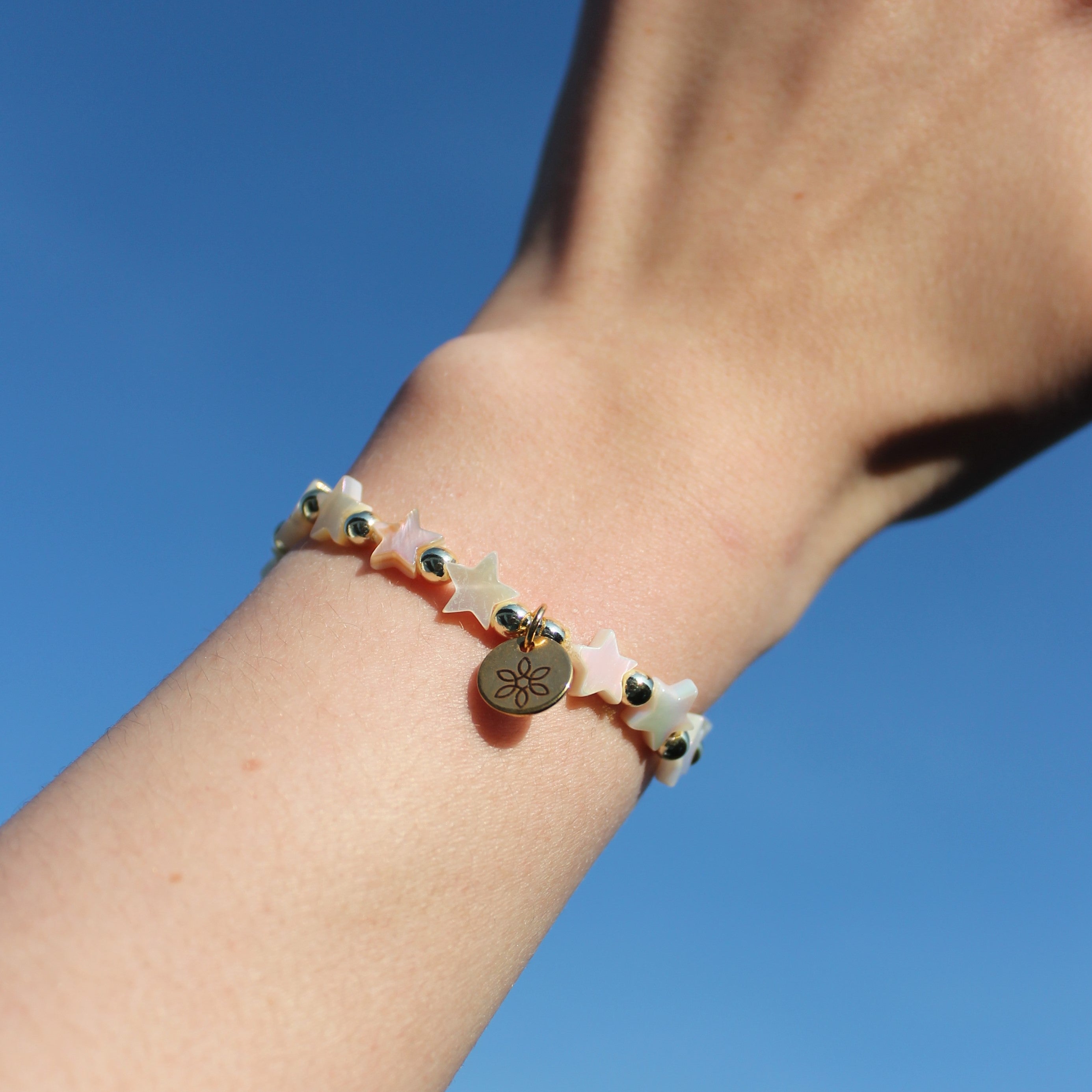 Perlmutt Sterne Armband mit Hämatit goldfarben