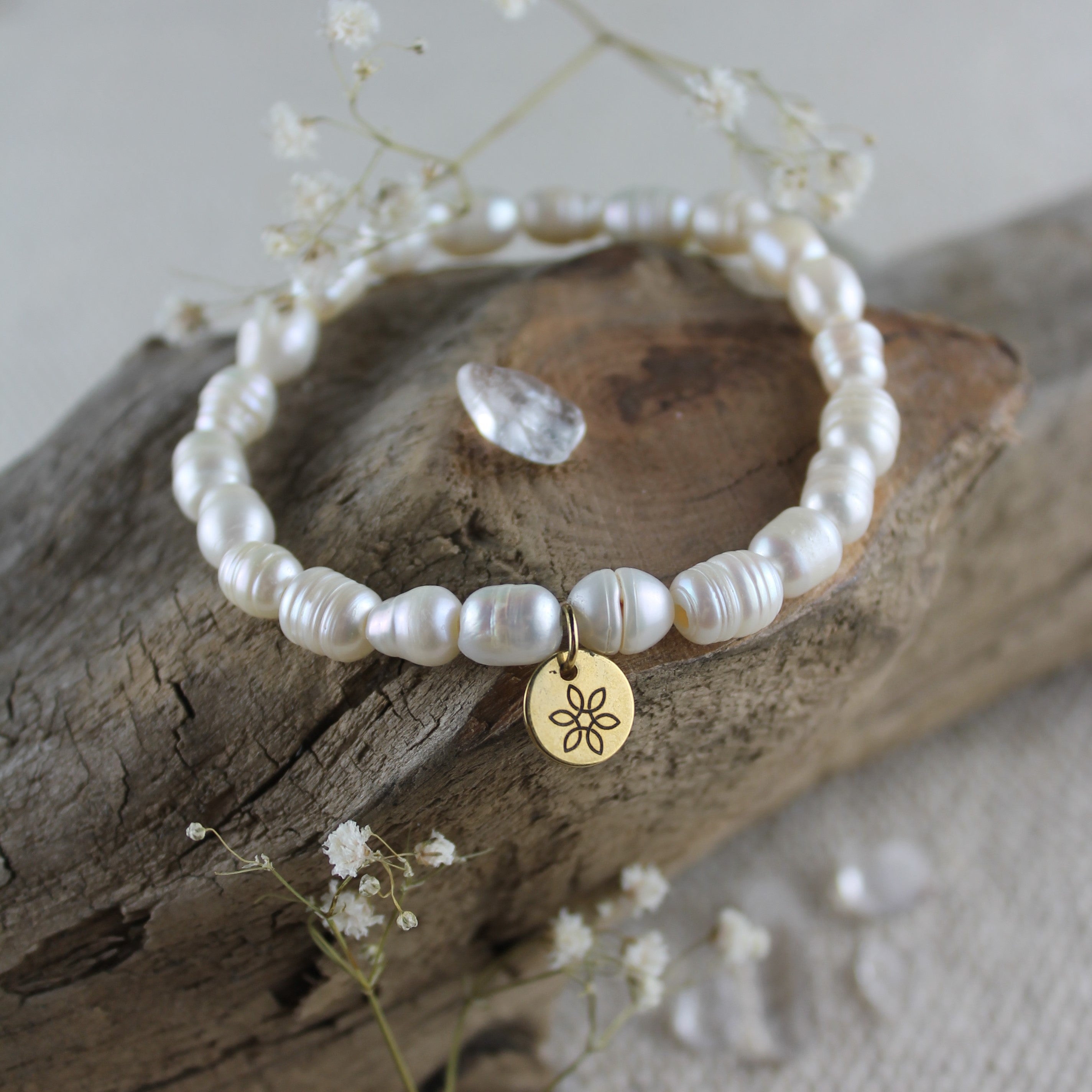 Süßwasserperlen Armband goldfarben