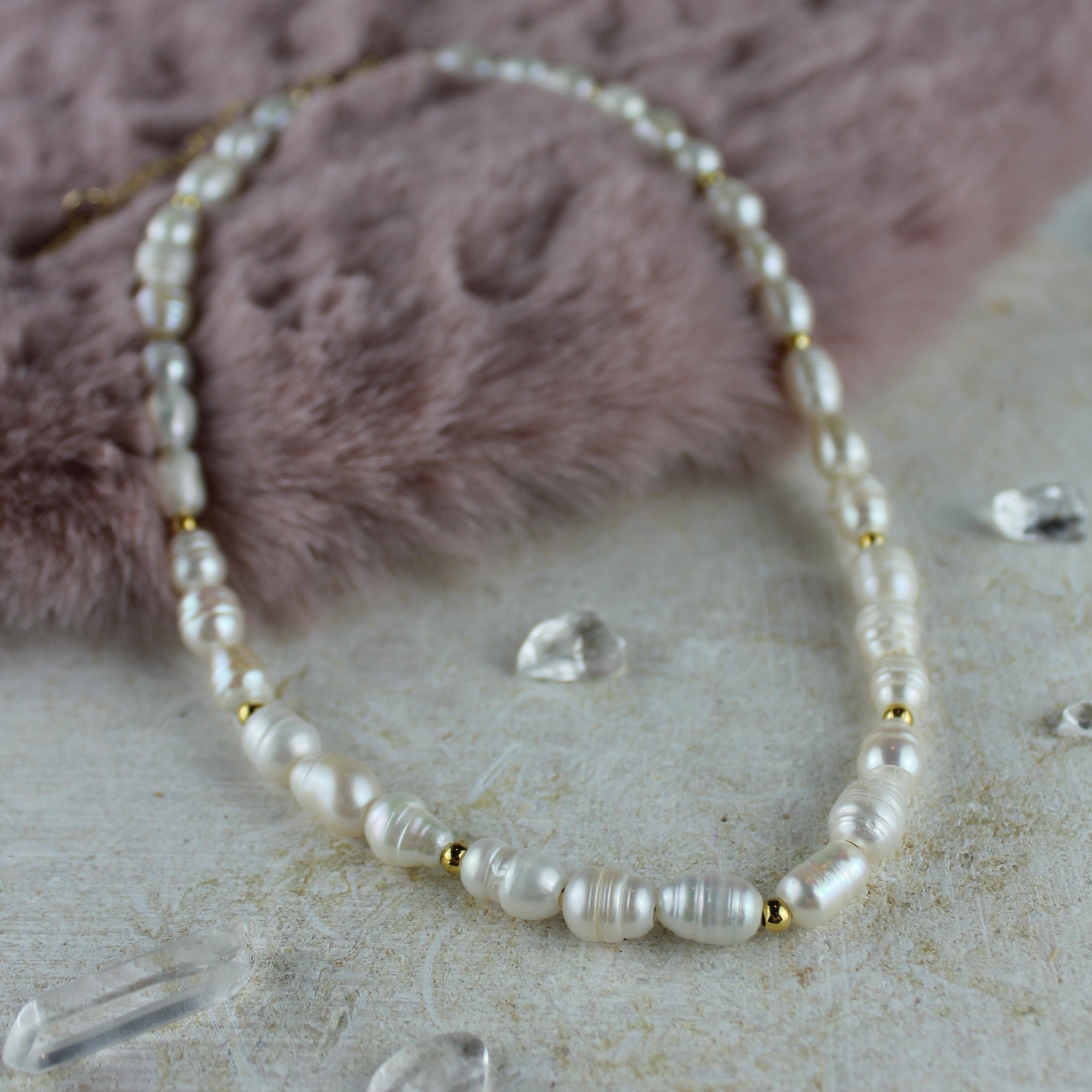 Süßwasserperlen Choker Kette mit Hämatit goldfarben