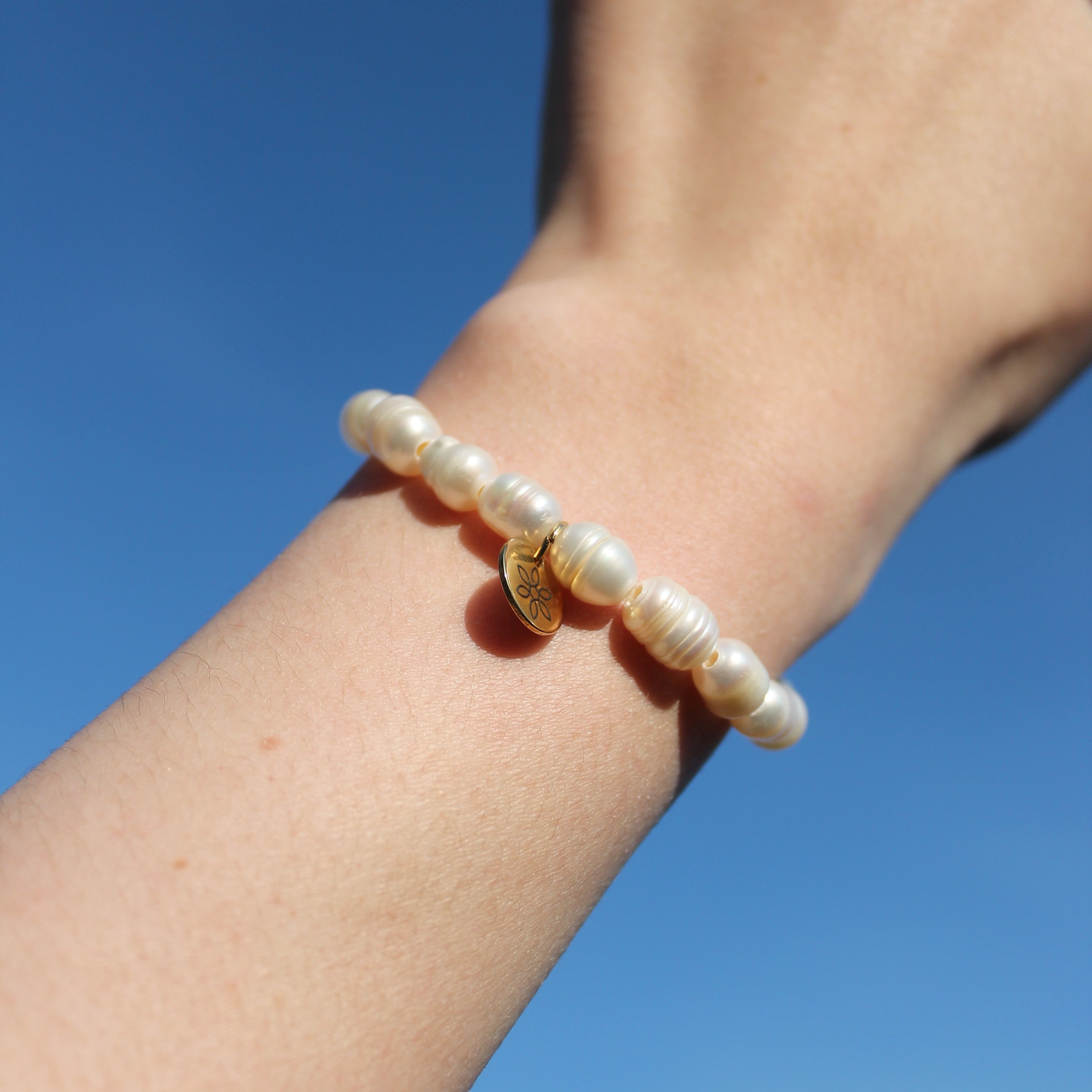 Süßwasserperlen Armband goldfarben