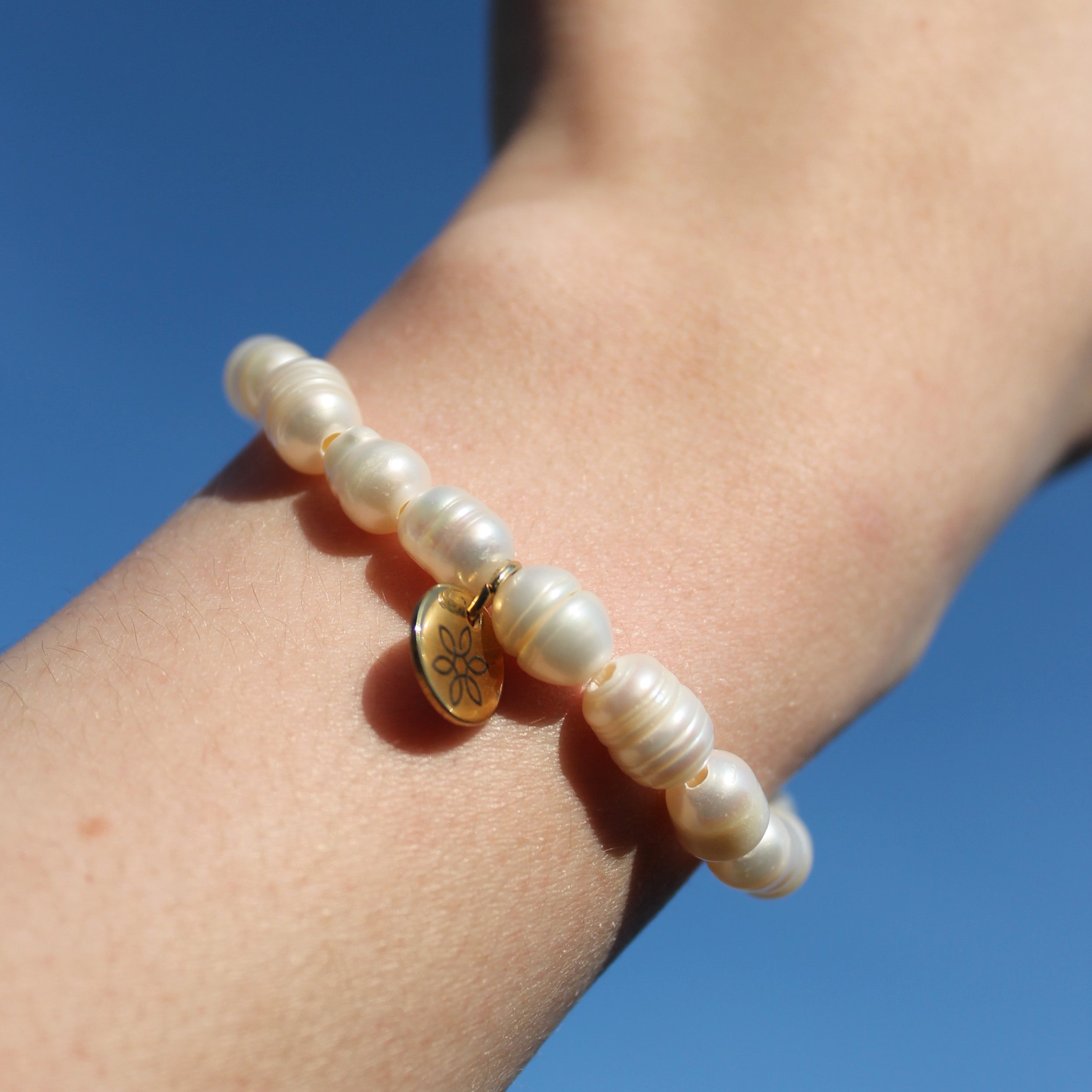 Süßwasserperlen Armband goldfarben