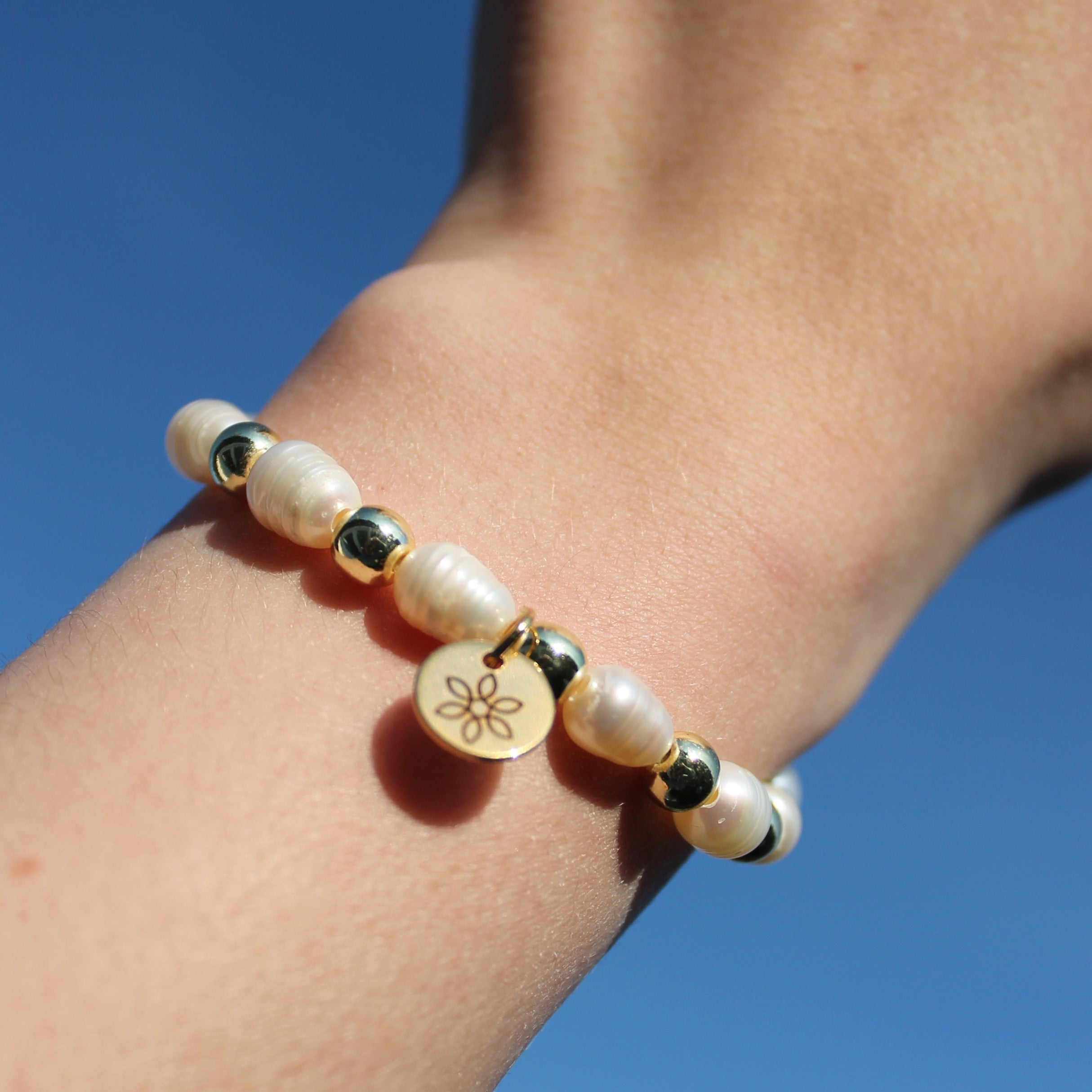 Süßwasserperlen Hämatit Perlenarmband goldfarben