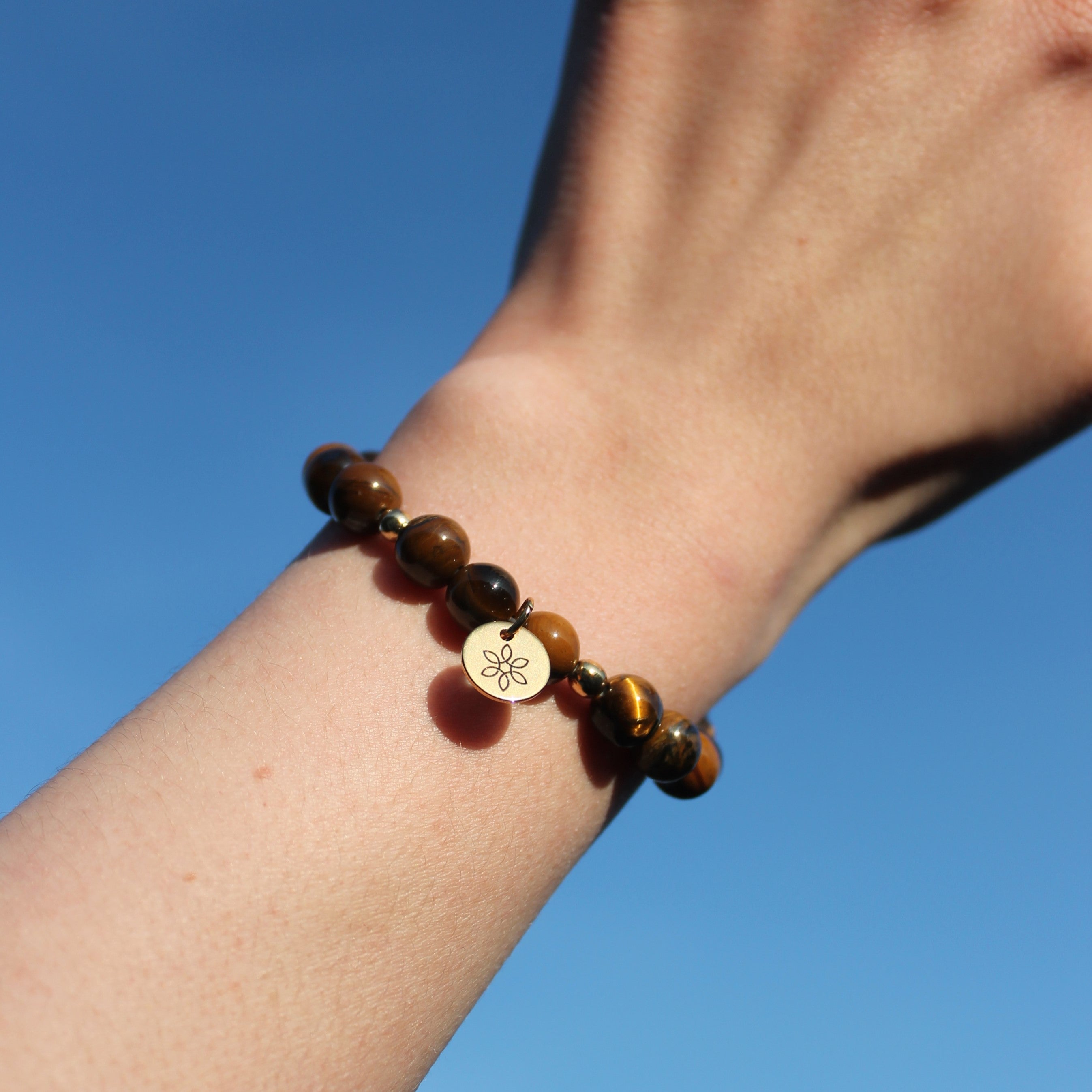 Tigerauge Edelsteinarmband mit Hämatit goldfarben