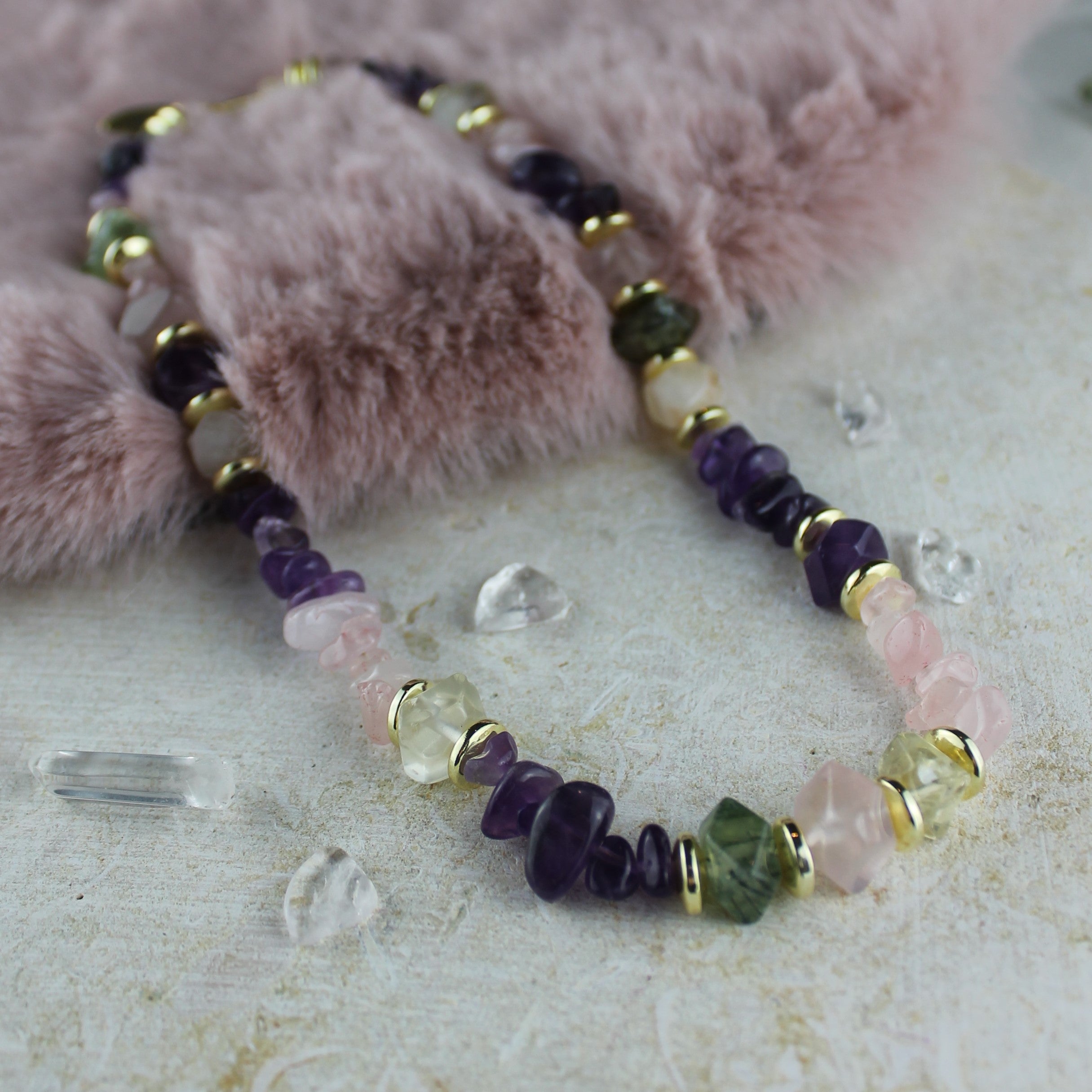 Amethyst Citrin Olivin Rosenquarz Choker Kette Hämatit goldfarben