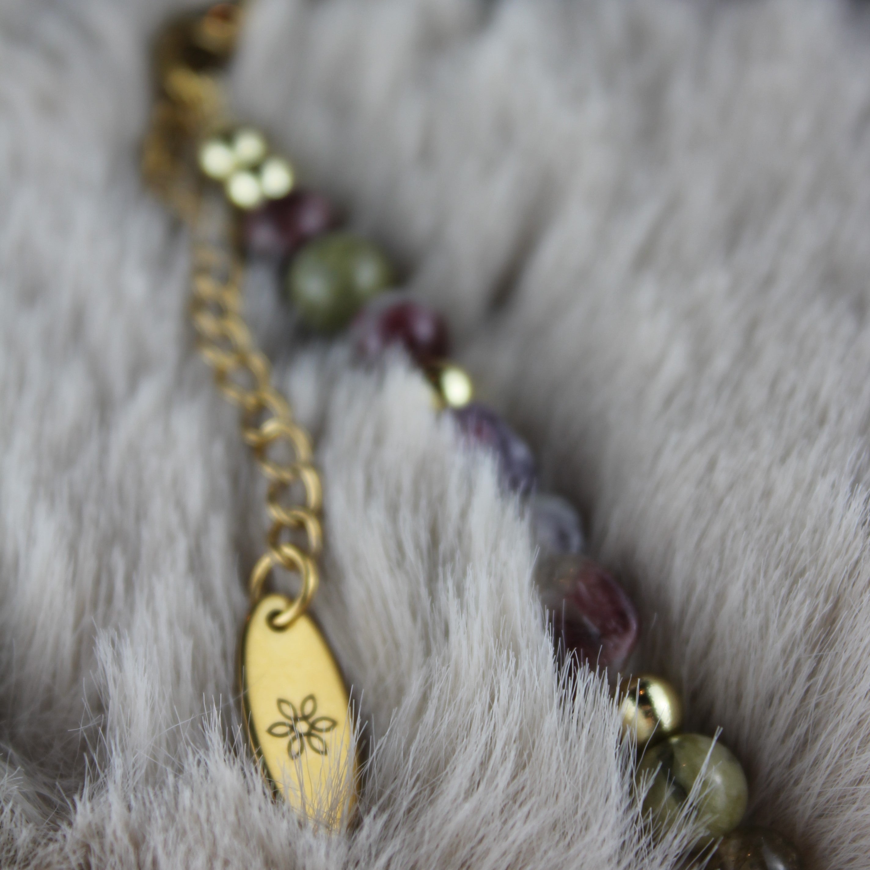 Turmalin oval Choker Kette Hämatit goldfarben