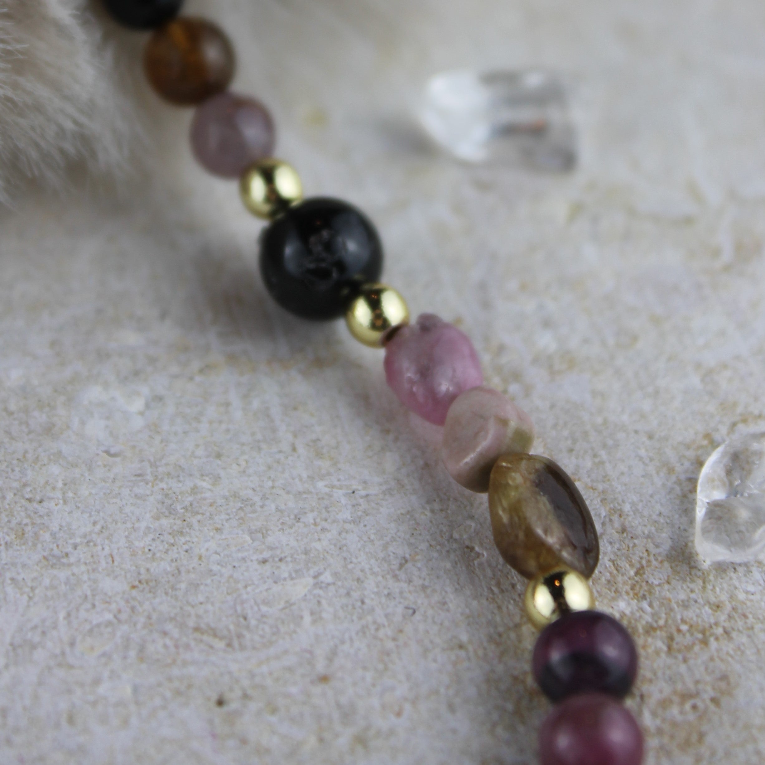 Turmalin oval Choker Kette Hämatit goldfarben