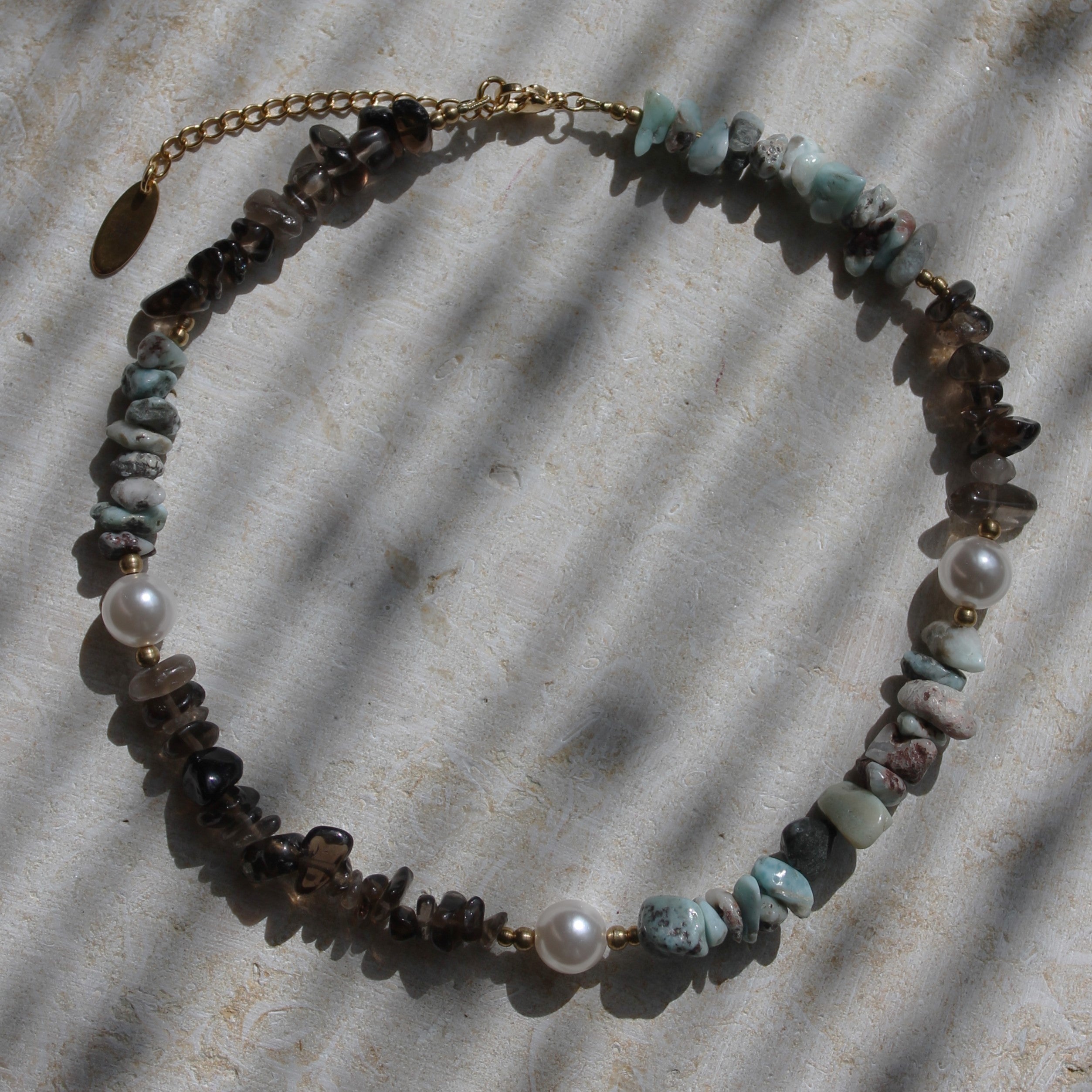 Larimar Rauchquarz mit Perlen Choker Kette goldfarben