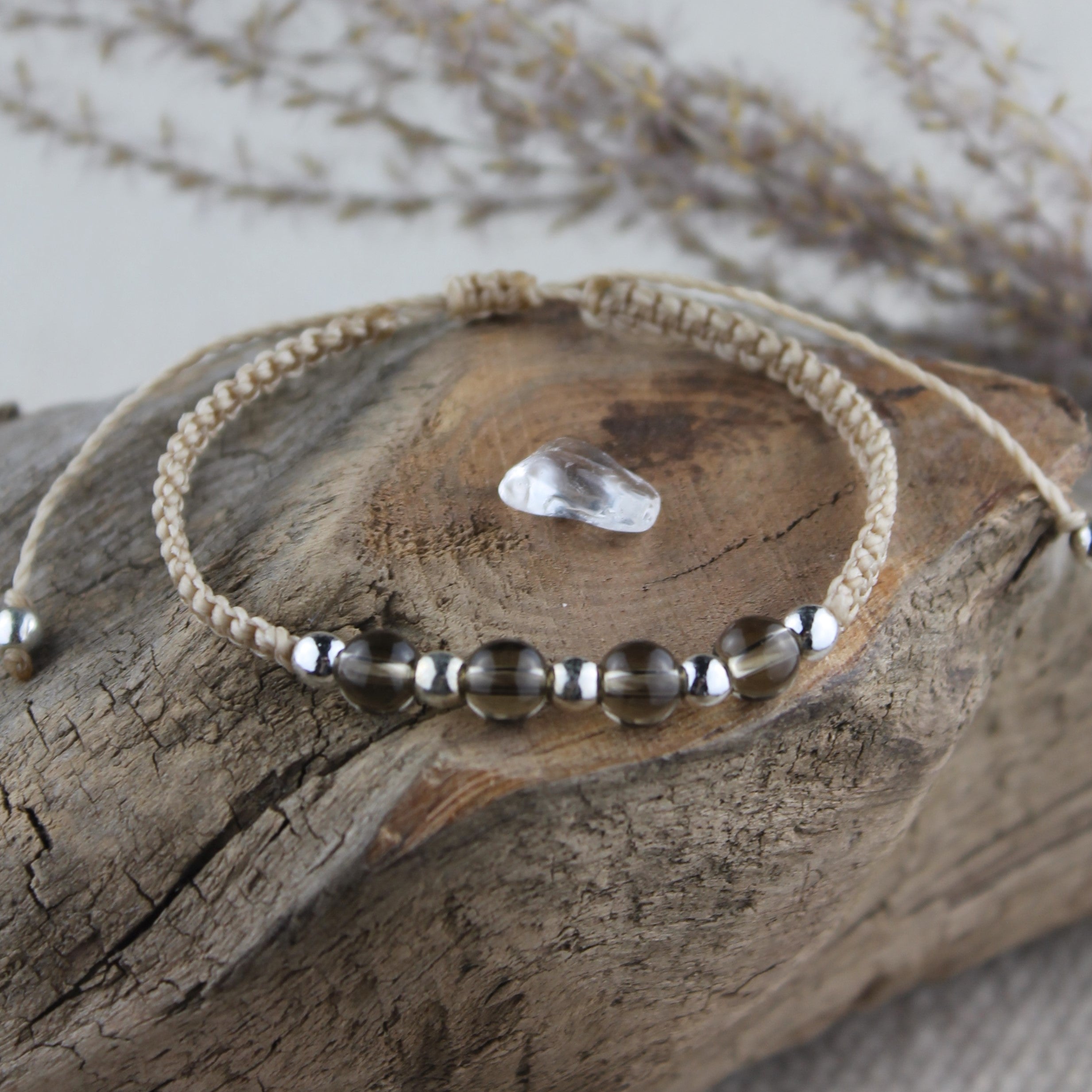 MEDEA Rauchquarz Edelsteinarmband Makramee personalisiert gold- oder silberfarben