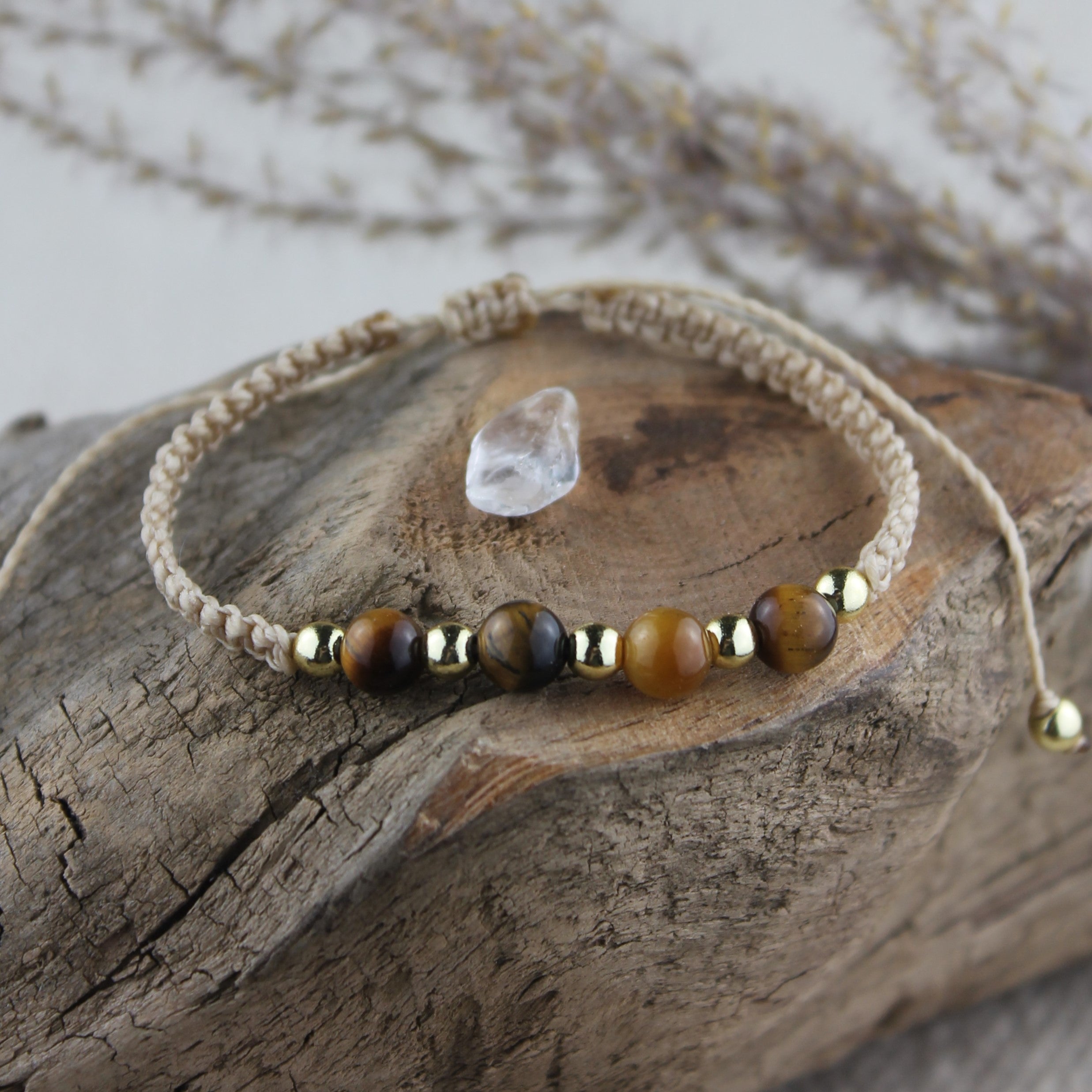 MEDEA Tigerauge Edelsteinarmband Makramee personalisiert gold- oder silberfarben